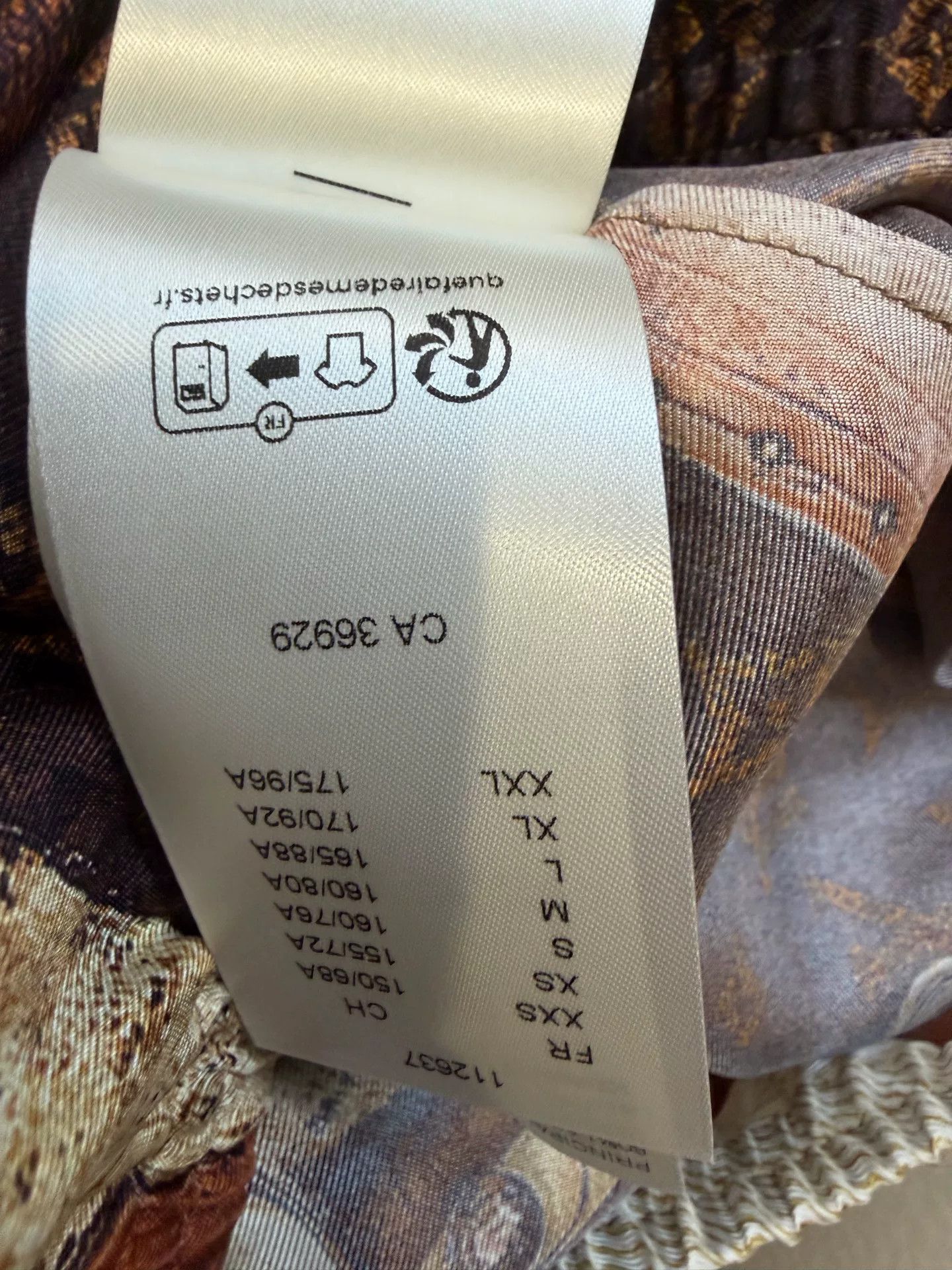 Louis Vuitton Louis Vuitton Silk Monogram Wool Knit Jacket L Size L / US 10 / IT 46 - 7 Thumbnail