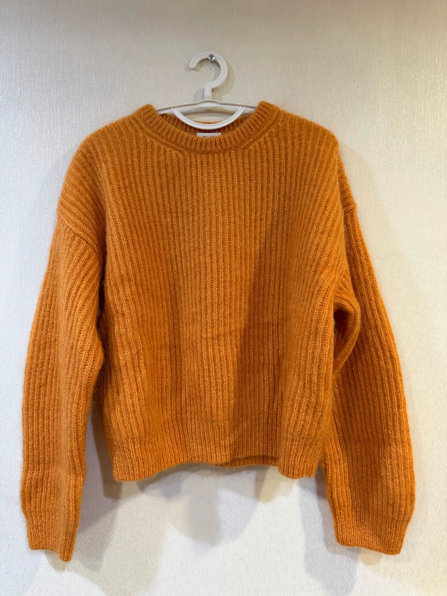 Celine Celine Orange Mohair Silk Sweater S Size S / US 4 / IT 40 - 2 Thumbnail