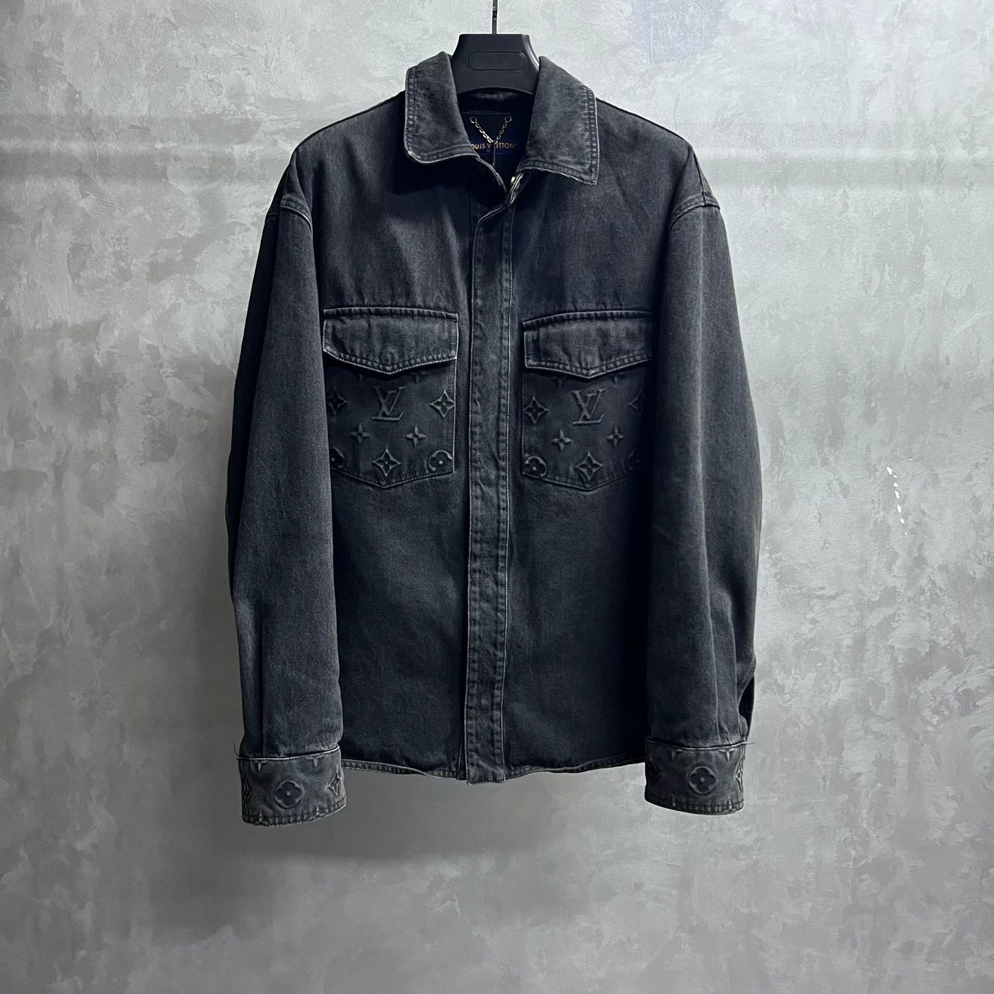 Louis Vuitton Louis Vuitton Monogram Craggy Denim Jacket Size M Size US M / EU 48-50 / 2 - 2 Thumbnail