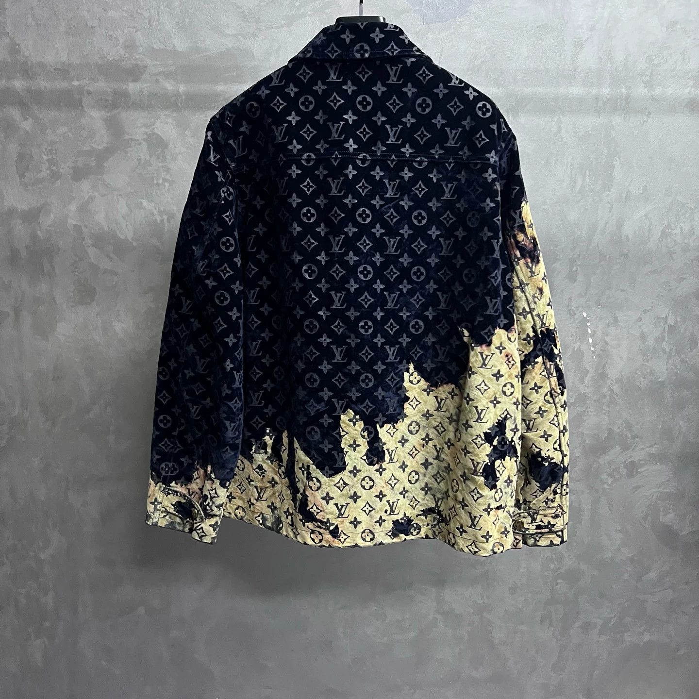 Louis Vuitton Louis Vuitton Craggy Monogram Denim Jacket Size 52 Size US L / EU 52-54 / 3 - 6 Thumbnail