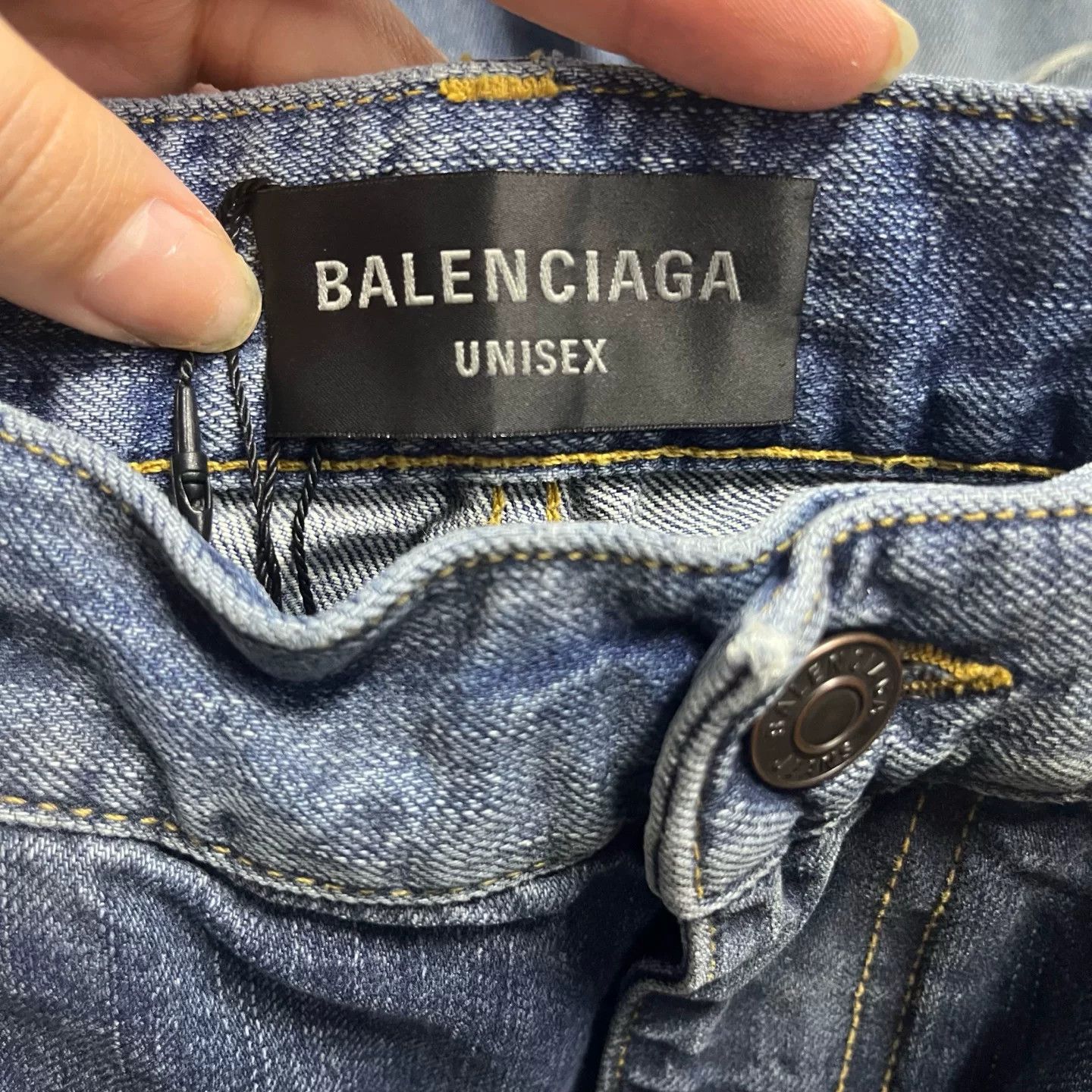 Balenciaga Balenciaga Blue No-Pocket Distressed Jeans 32 Size US 32 / EU 48 - 3 Thumbnail