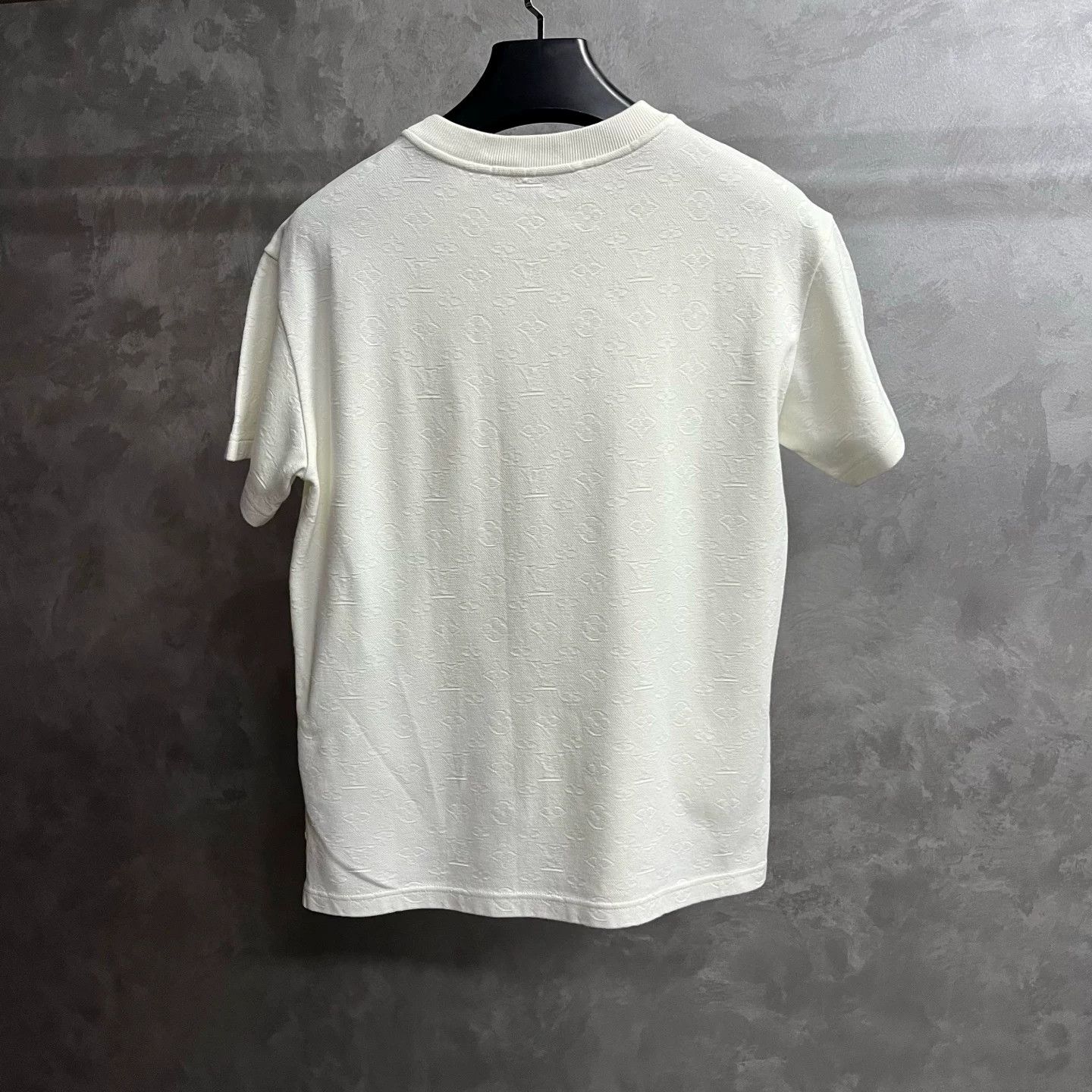 Louis Vuitton Louis Vuitton Monogram 3D Pocket T-Shirt XS Size US XS / EU 42 / 0 - 6 Thumbnail