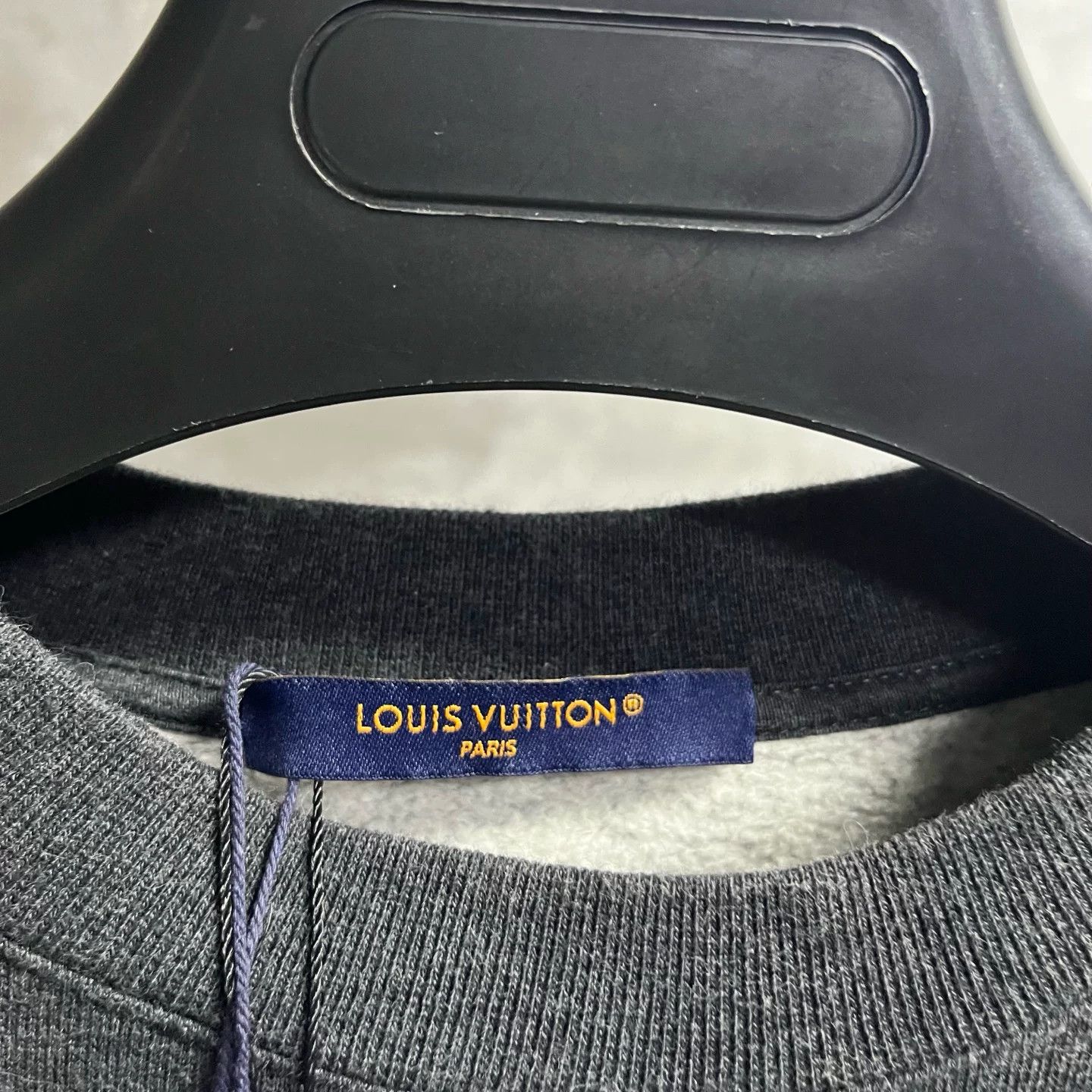 Louis Vuitton Louis Vuitton Craggy Monogram Logo Sweatshirt US M Size US M / EU 48-50 / 2 - 4 Thumbnail