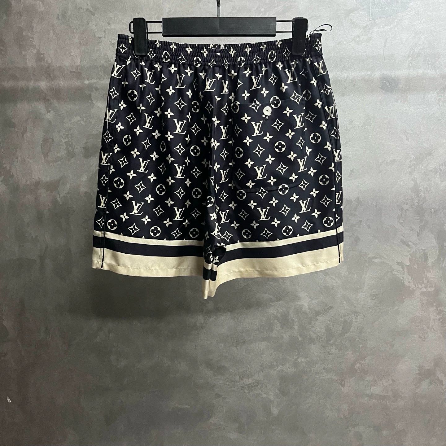 Louis Vuitton Louis Vuitton Monogram Pajama Shorts US 32 Size US 32 / EU 48 - 3 Thumbnail