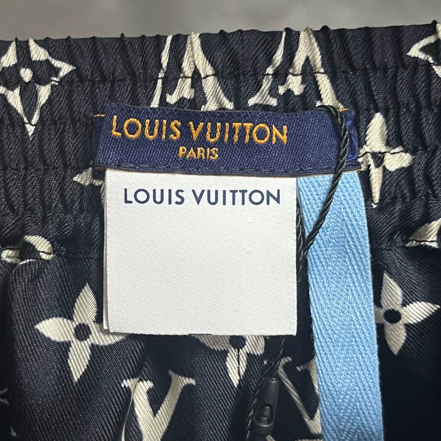Louis Vuitton Louis Vuitton Monogram Pajama Shorts US 32 Size US 32 / EU 48 - 4 Thumbnail