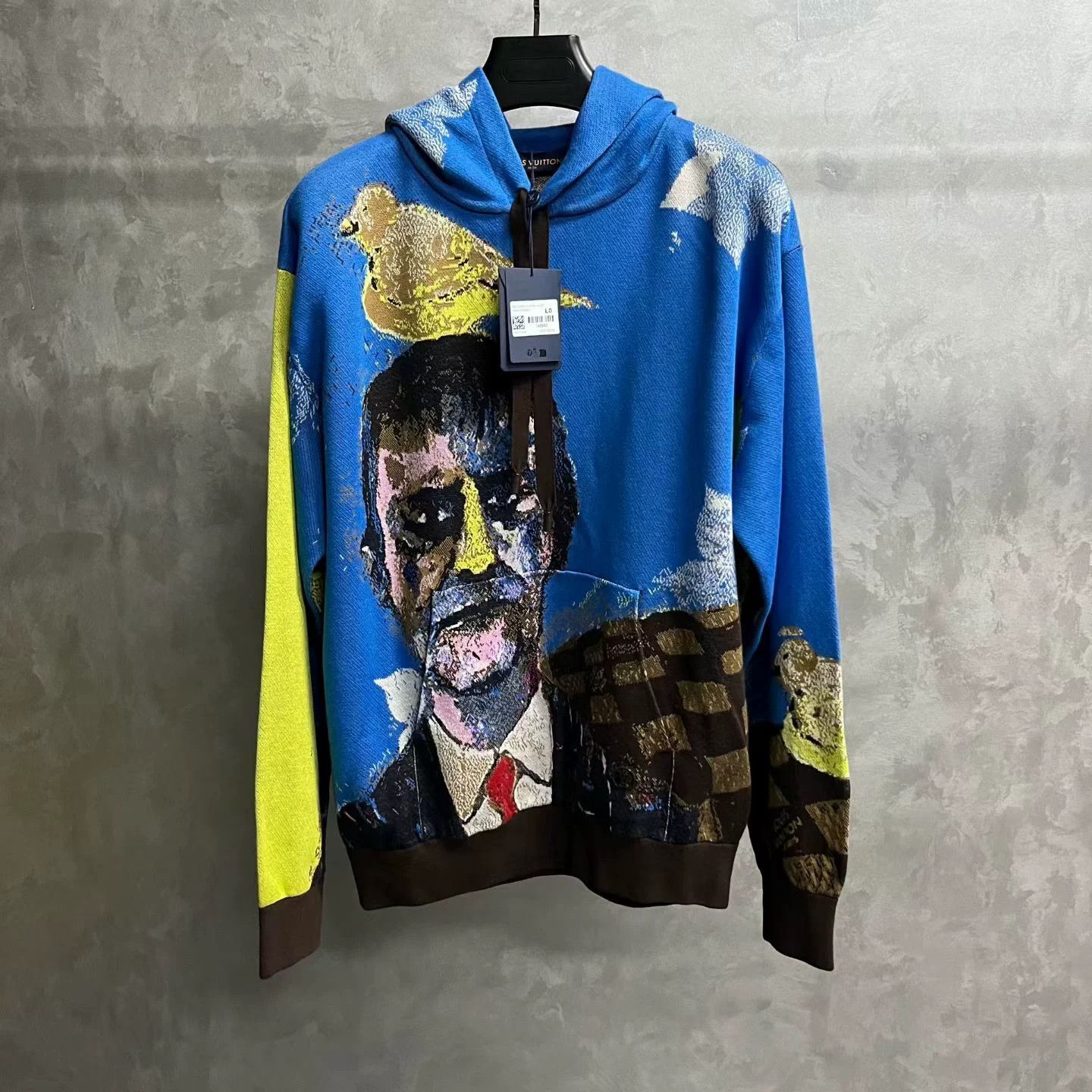 Louis Vuitton Louis Vuitton Craggy Portrait Graphic Hoodie Size L Size US L / EU 52-54 / 3 - 2 Thumbnail