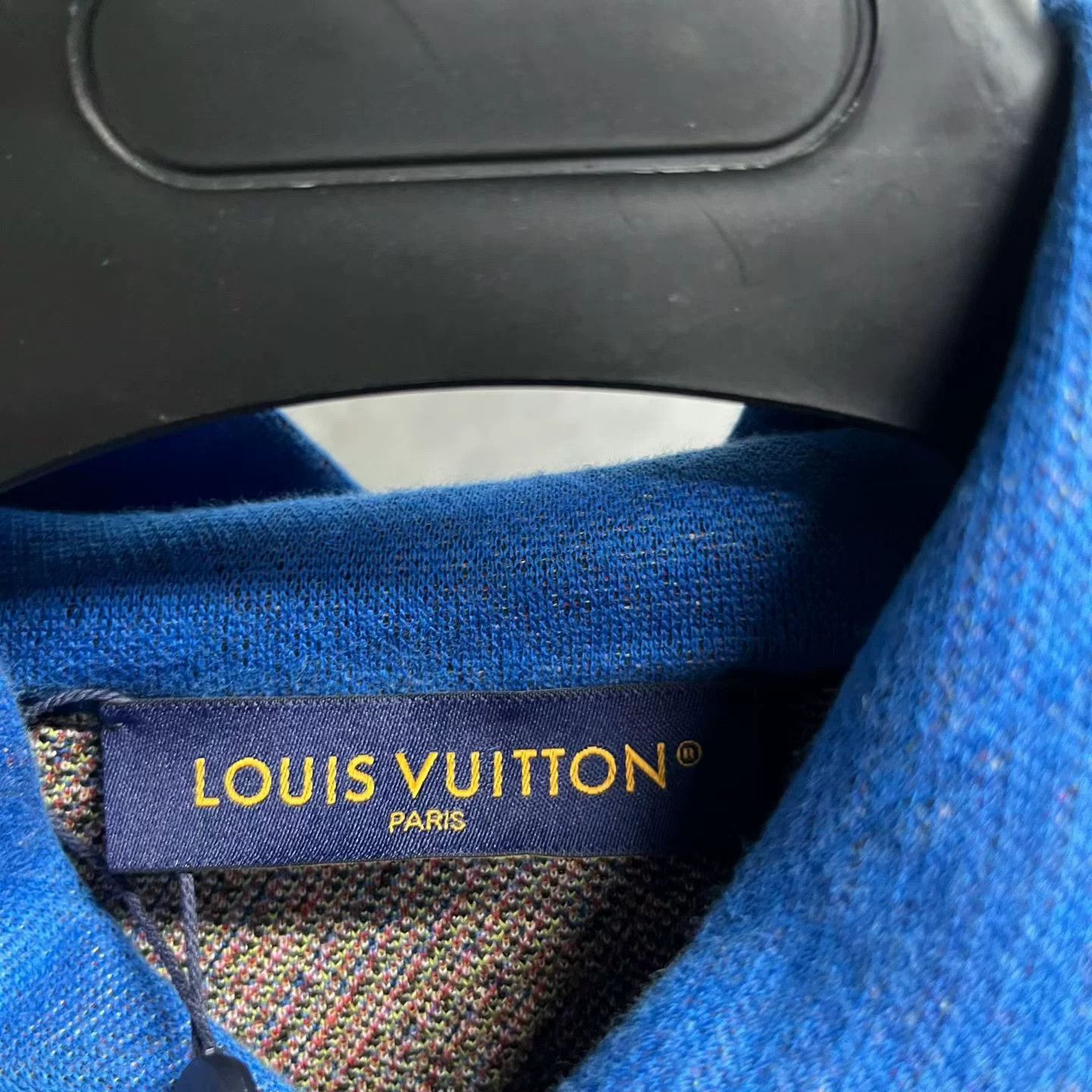 Louis Vuitton Louis Vuitton Craggy Portrait Graphic Hoodie Size L Size US L / EU 52-54 / 3 - 3 Thumbnail