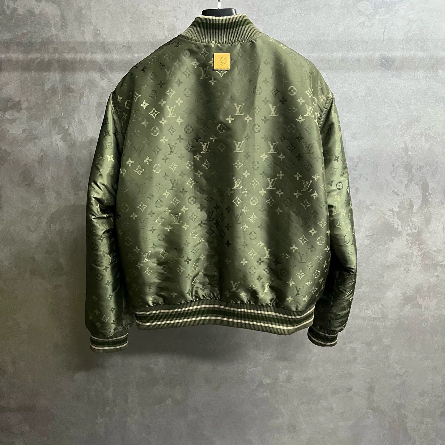 Louis Vuitton Louis Vuitton Monogram Jacquard Bomber Jacket 52 Size US L / EU 52-54 / 3 - 6 Thumbnail