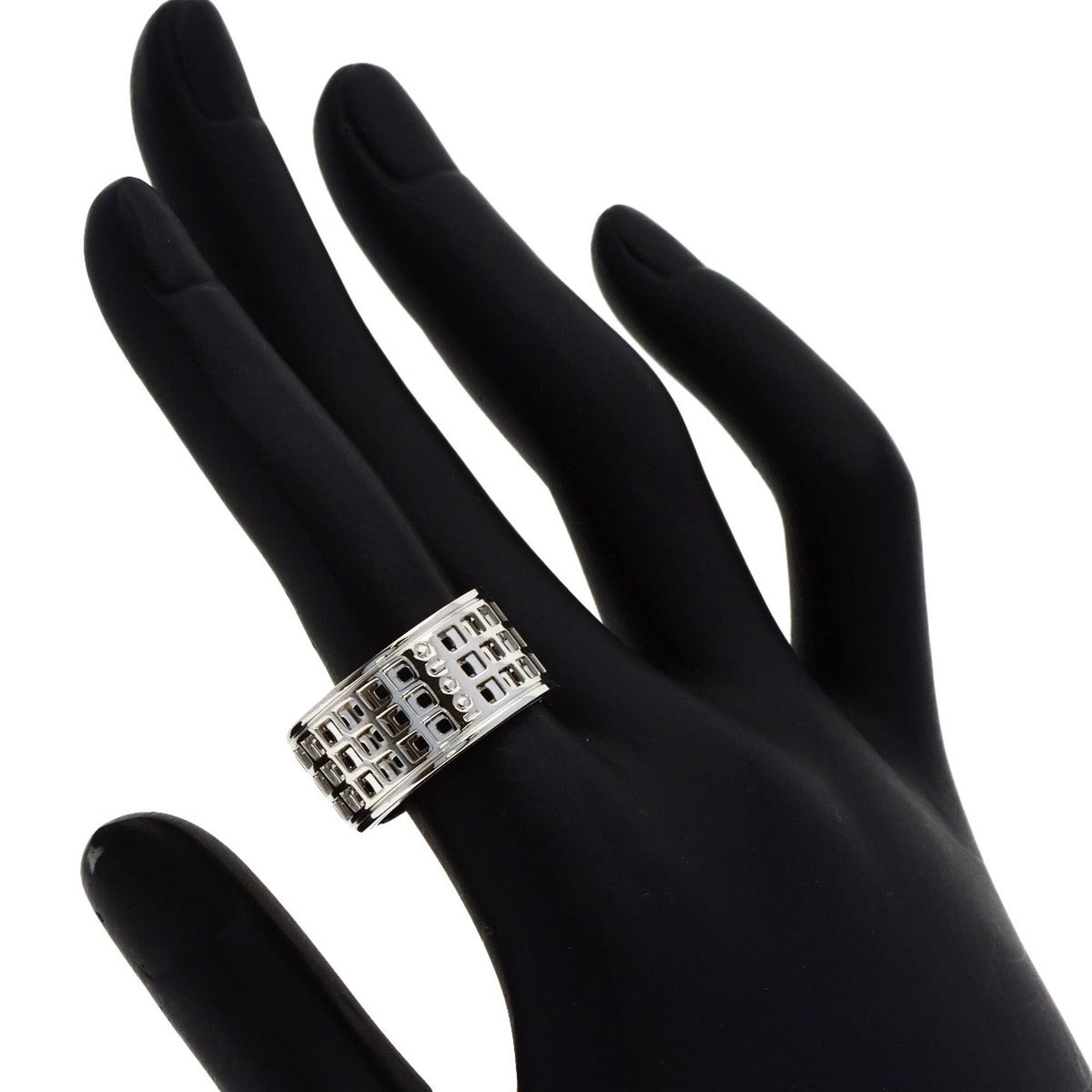Gucci Gucci Scroll Wide #14 Ring, 18K White Gold, Women's. Size ONE SIZE - 6 Thumbnail