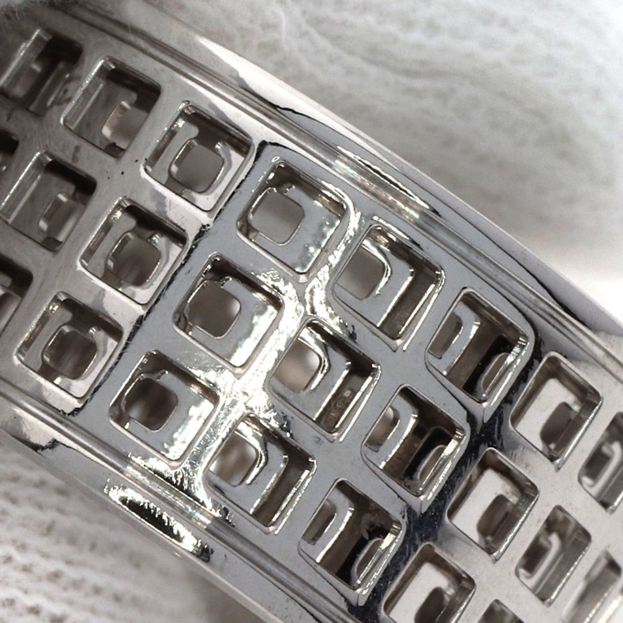 Gucci Gucci Scroll Wide #14 Ring, 18K White Gold, Women's. Size ONE SIZE - 9 Thumbnail