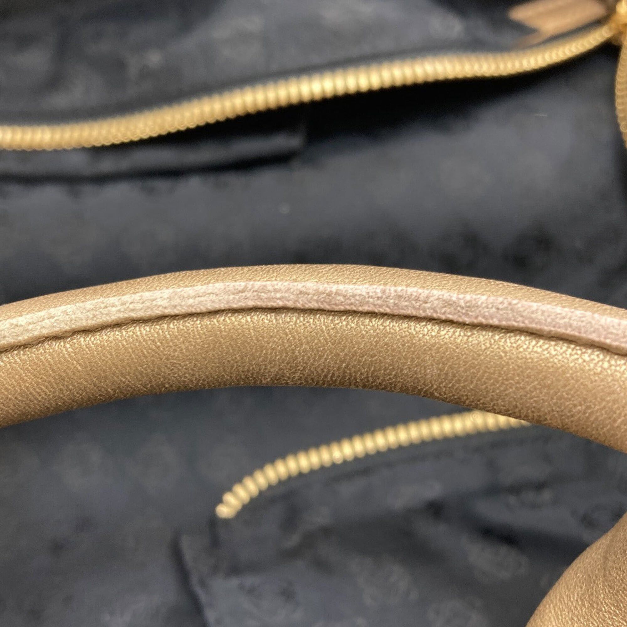 Loewe Loewe Nappa Aire Handbag, Calfskin, Women's LOEWE Size ONE SIZE - 16 Thumbnail