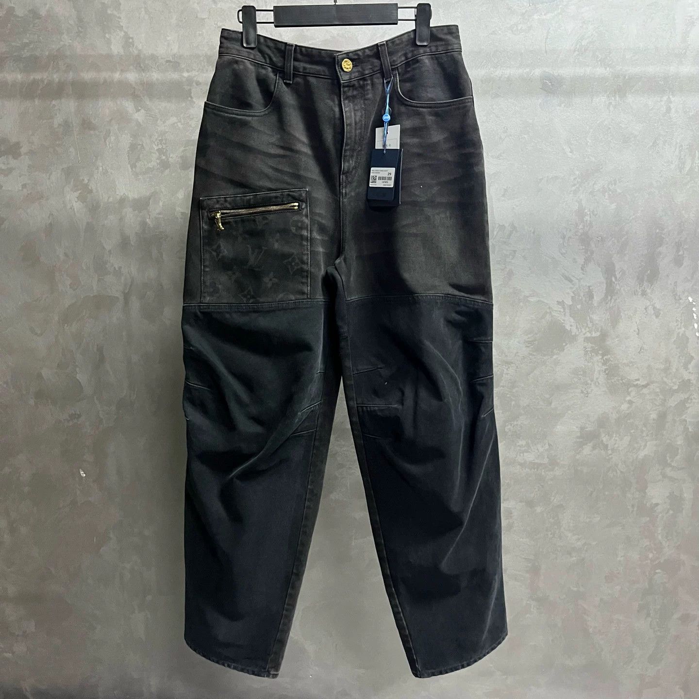 Louis Vuitton Louis Vuitton Craggy Monogram Denim Jeans 29 Size US 29 - 2 Thumbnail