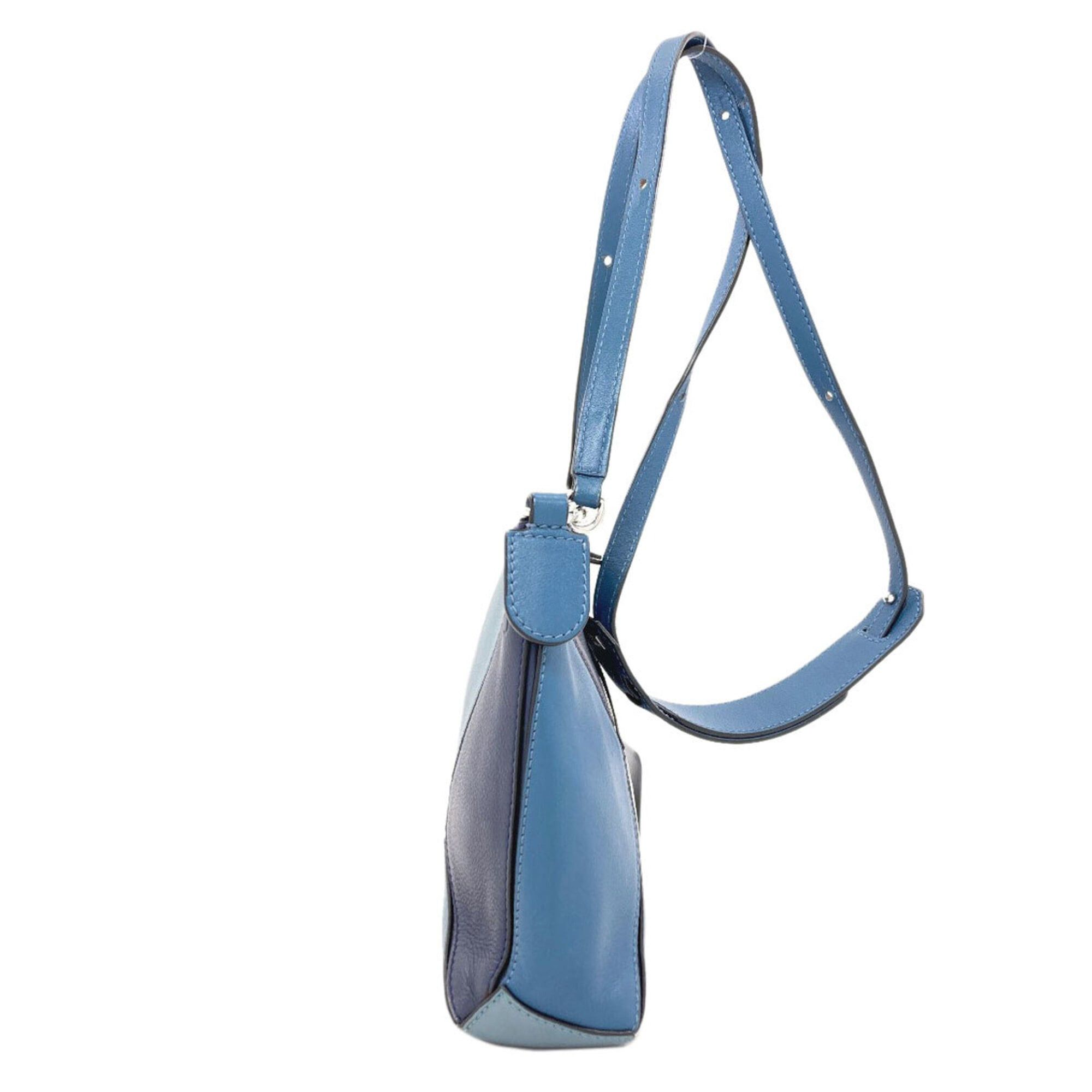 Loewe Loewe Puzzle Shoulder Bag, Calfskin, Women's Size ONE SIZE - 3 Thumbnail