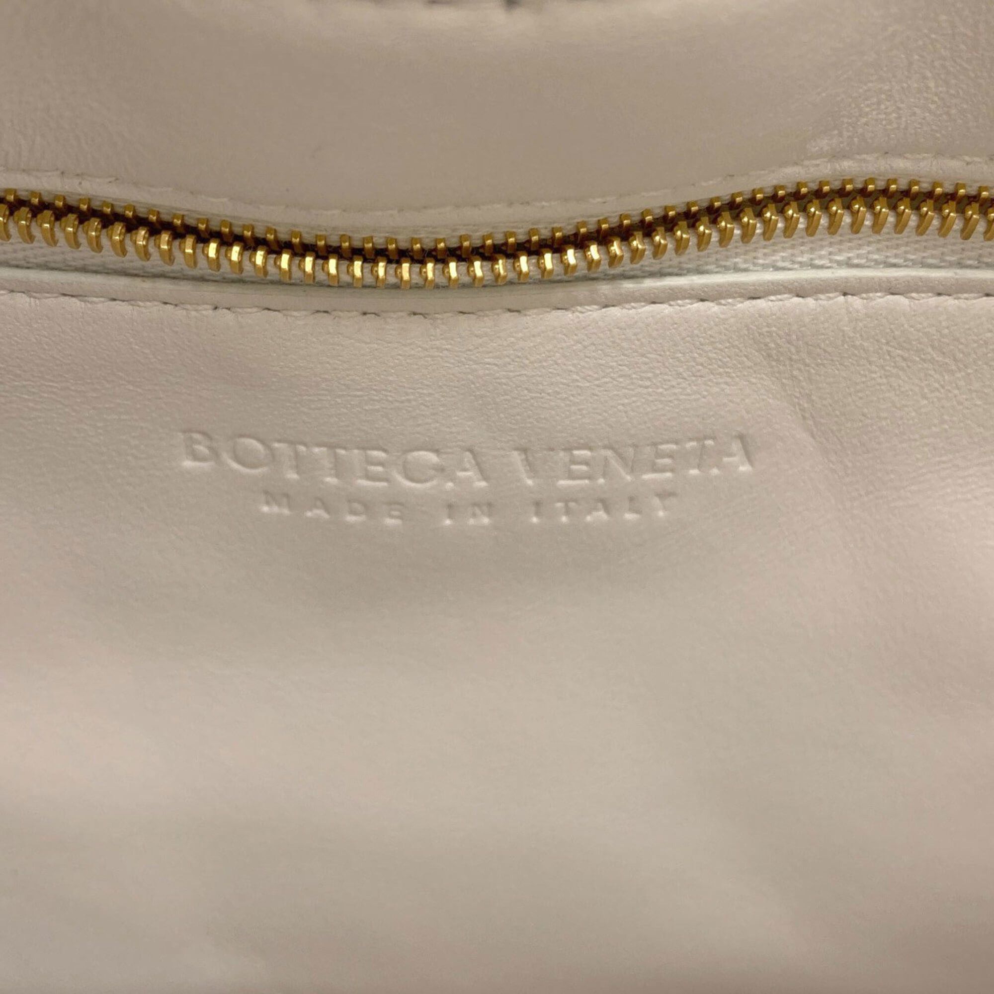Bottega Veneta Bottega Veneta Chain Cassette Maxi Intrecciato Handbag, Calfskin, Women's. Size ONE SIZE - 6 Thumbnail
