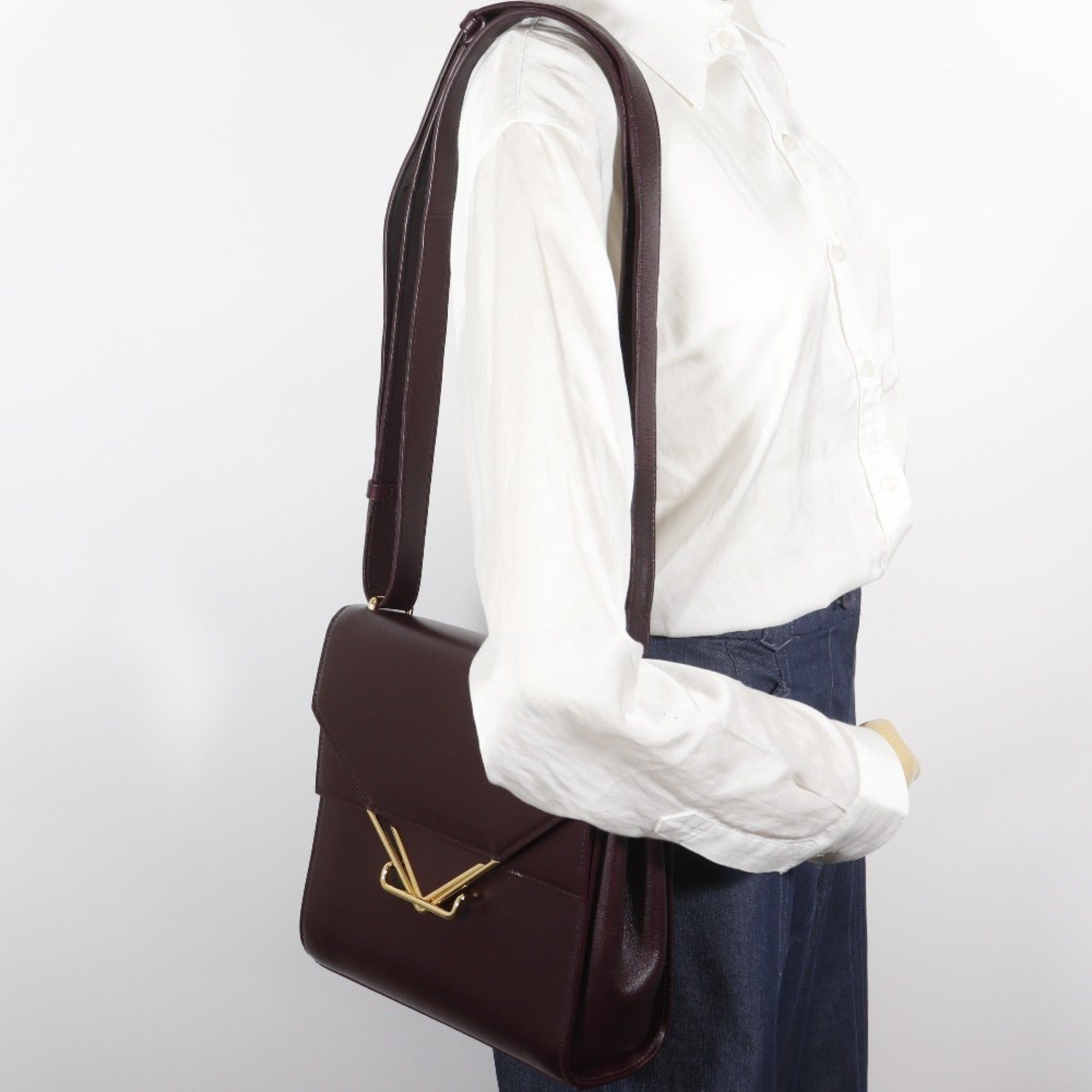 Bottega Veneta Bottega Veneta The Clip Shoulder Bag, Leather, Purple, Flap, Women's Size ONE SIZE - 17 Thumbnail