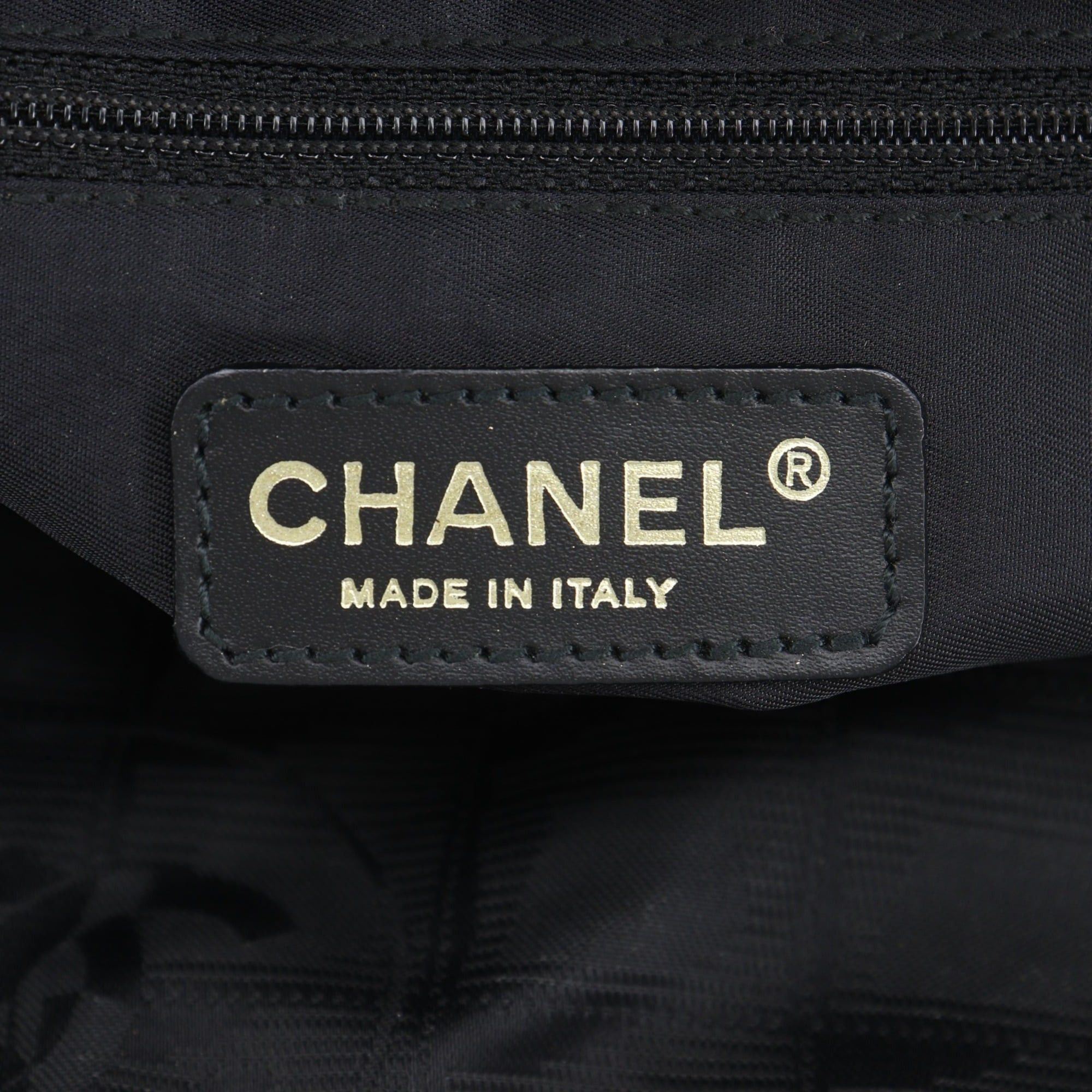 Chanel Chanel New Travel Line Tote GM Bag A15825 Nylon Canvas Black A4 Women's Size ONE SIZE - 14 Thumbnail