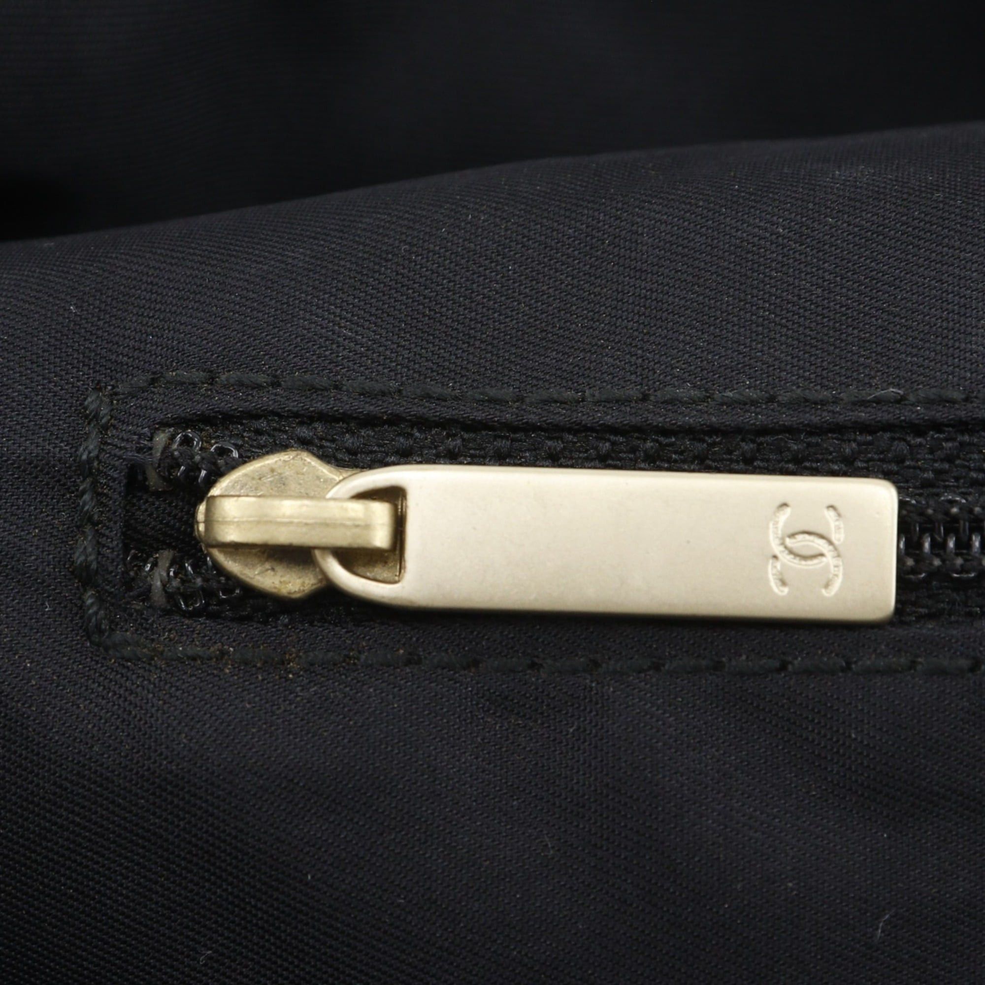 Chanel Chanel New Travel Line Tote GM Bag A15825 Nylon Canvas Black A4 Women's Size ONE SIZE - 15 Thumbnail