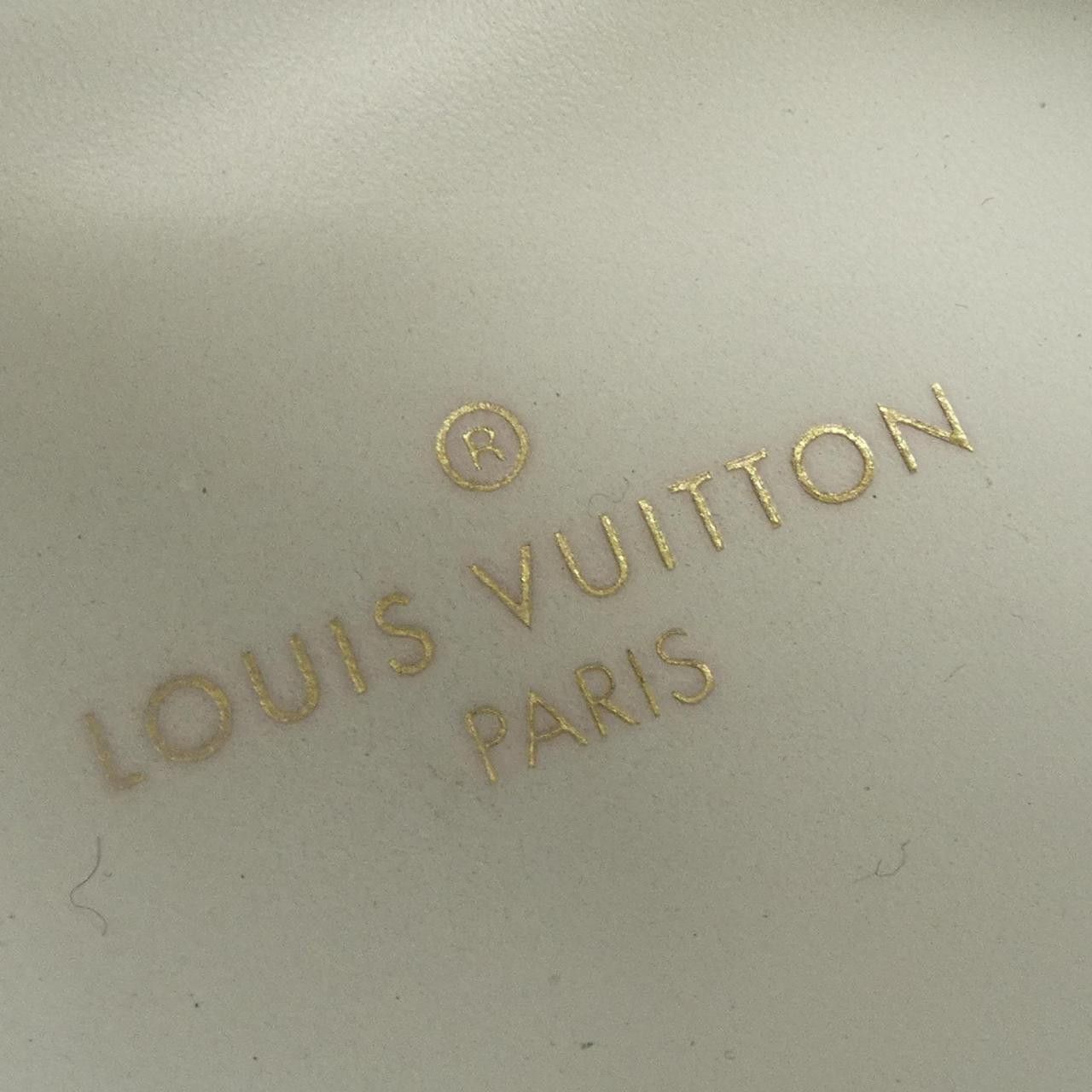 Louis Vuitton Louis Vuitton Louis Vuitton Sneakers Leather Shoes DUTY FREE for USA Size ONE SIZE - 6 Thumbnail