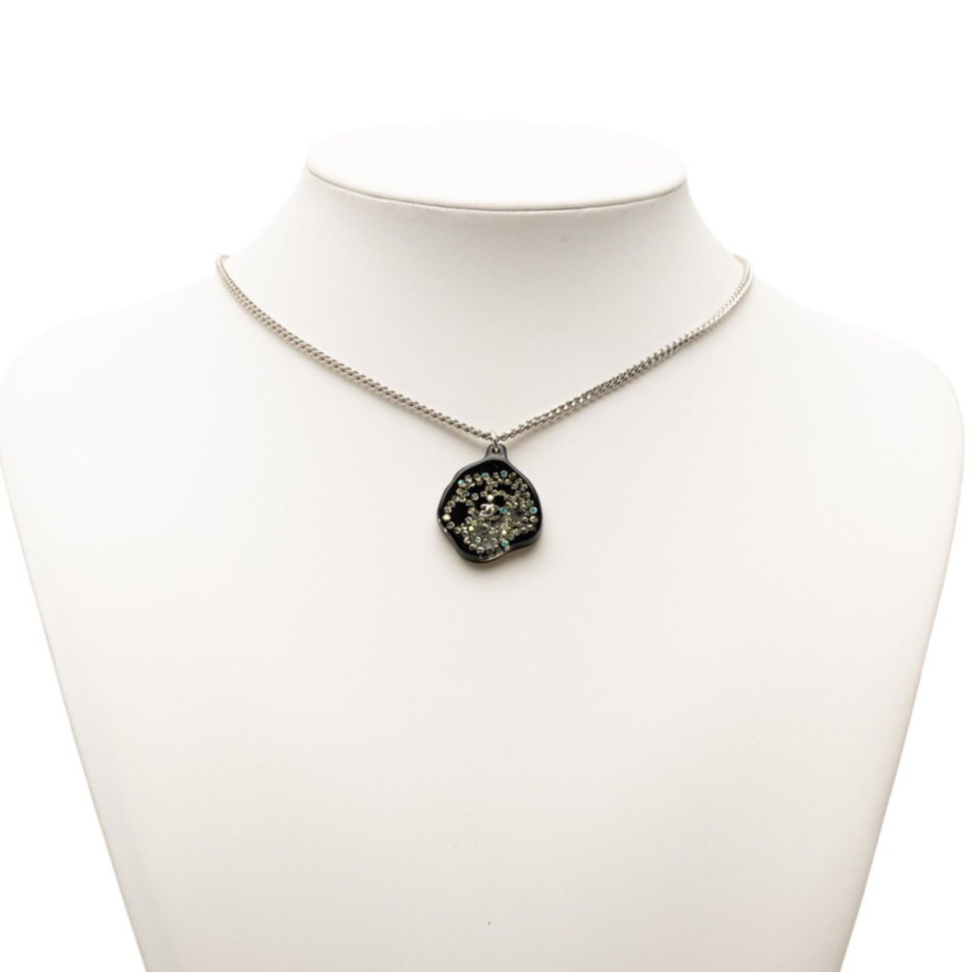 Chanel Chanel Coco Mark Rhinestone Camellia Necklace, Black, Silver, Plastic, Metal, Women's. Size ONE SIZE - 6 Thumbnail