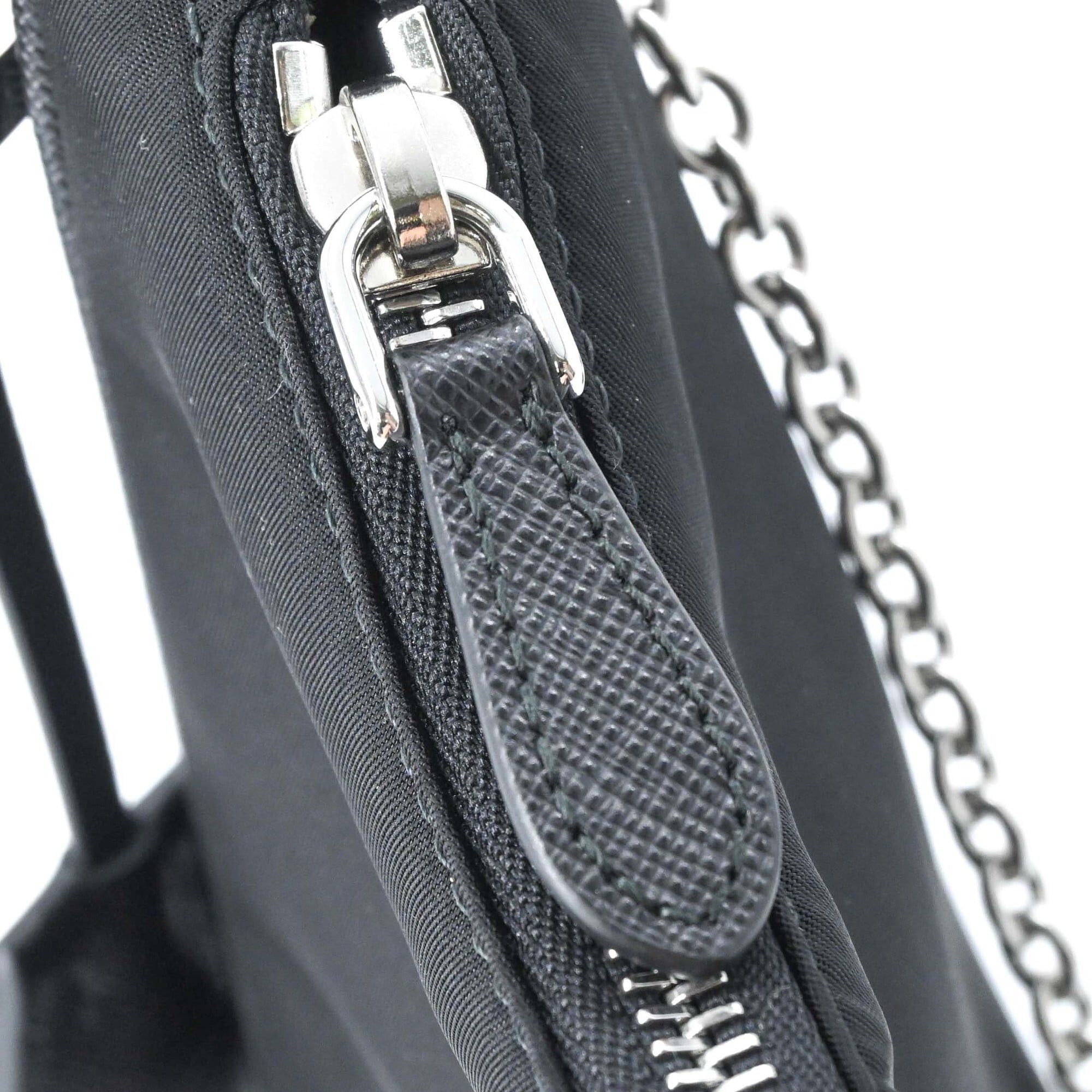 Prada PRADA Re-Edition 2005 Nylon Leather Shoulder Handbag for Women, Black Size ONE SIZE - 17 Thumbnail