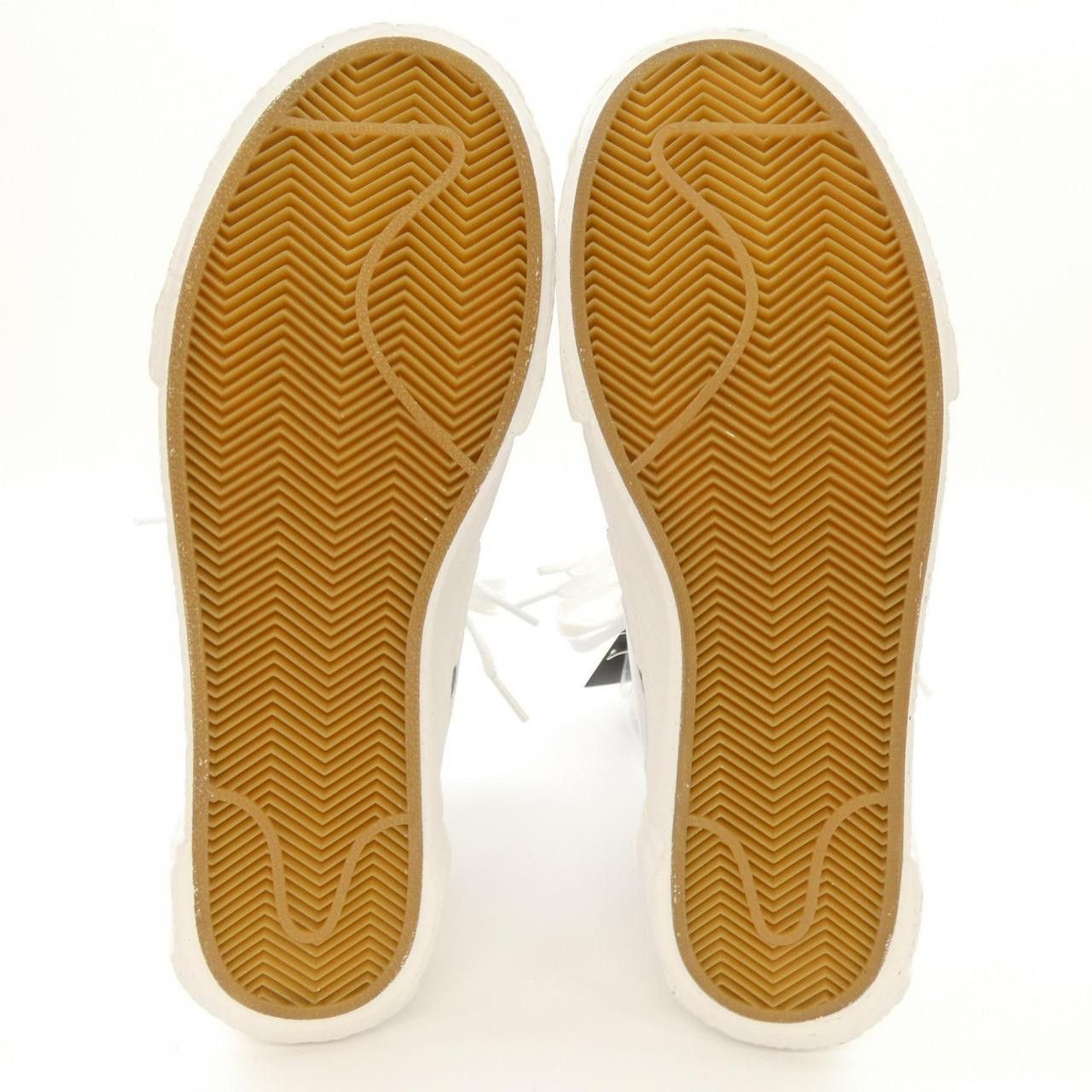 Other Other Nike Sneakers Plastic / Synthetic Shoes BV0072-100 DUTY FREE for USA Size ONE SIZE - 4 Thumbnail