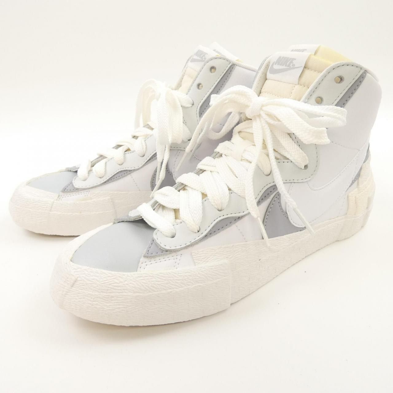 Other Other Nike Sneakers Plastic / Synthetic Shoes BV0072-100 DUTY FREE for USA Size ONE SIZE - 3 Thumbnail