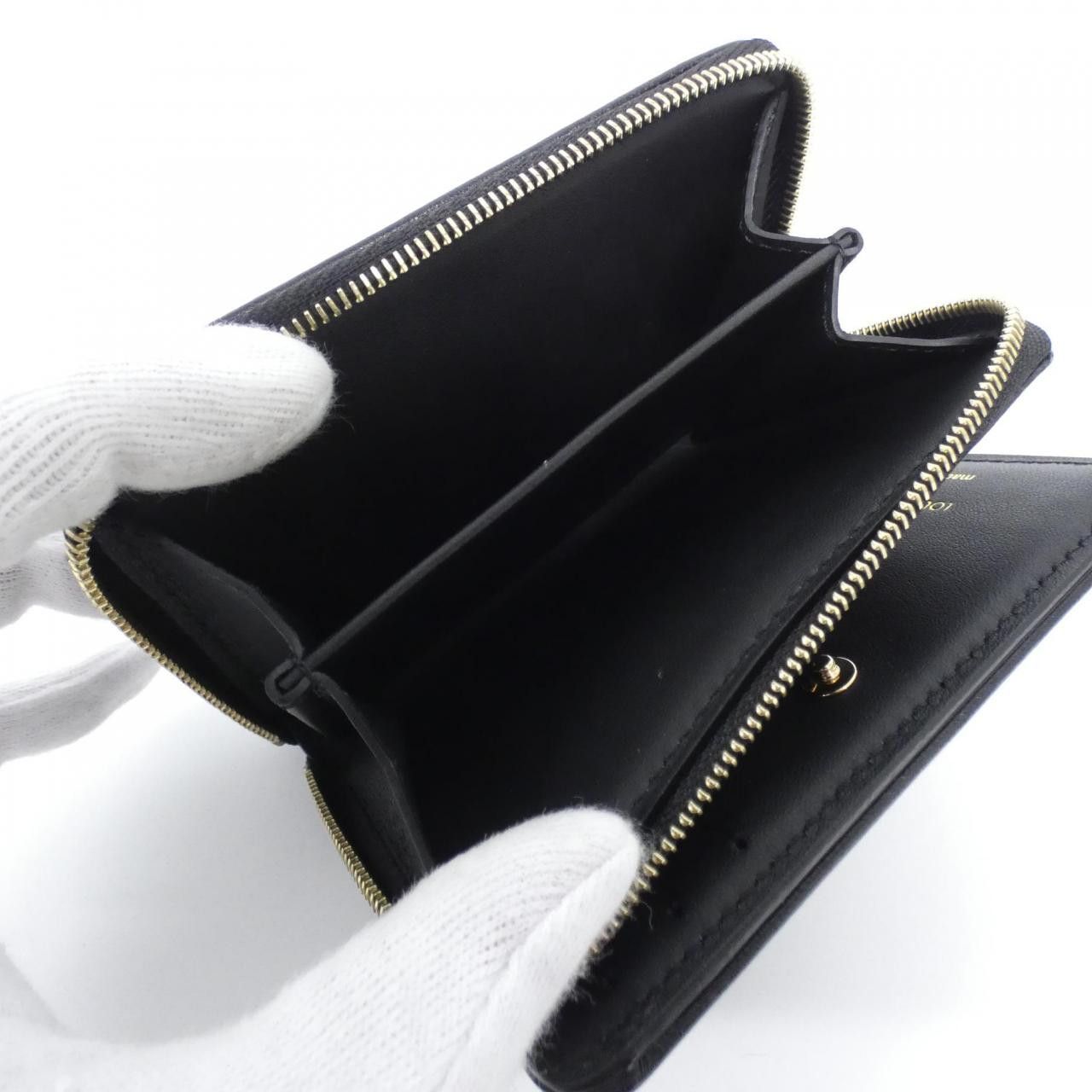 Louis Vuitton Louis Vuitton Louis Vuitton Coussin Portefeuille Lamb Wallet Leather Short Wallet M81599 DUTY FREE for USA Size ONE SIZE - 9 Thumbnail