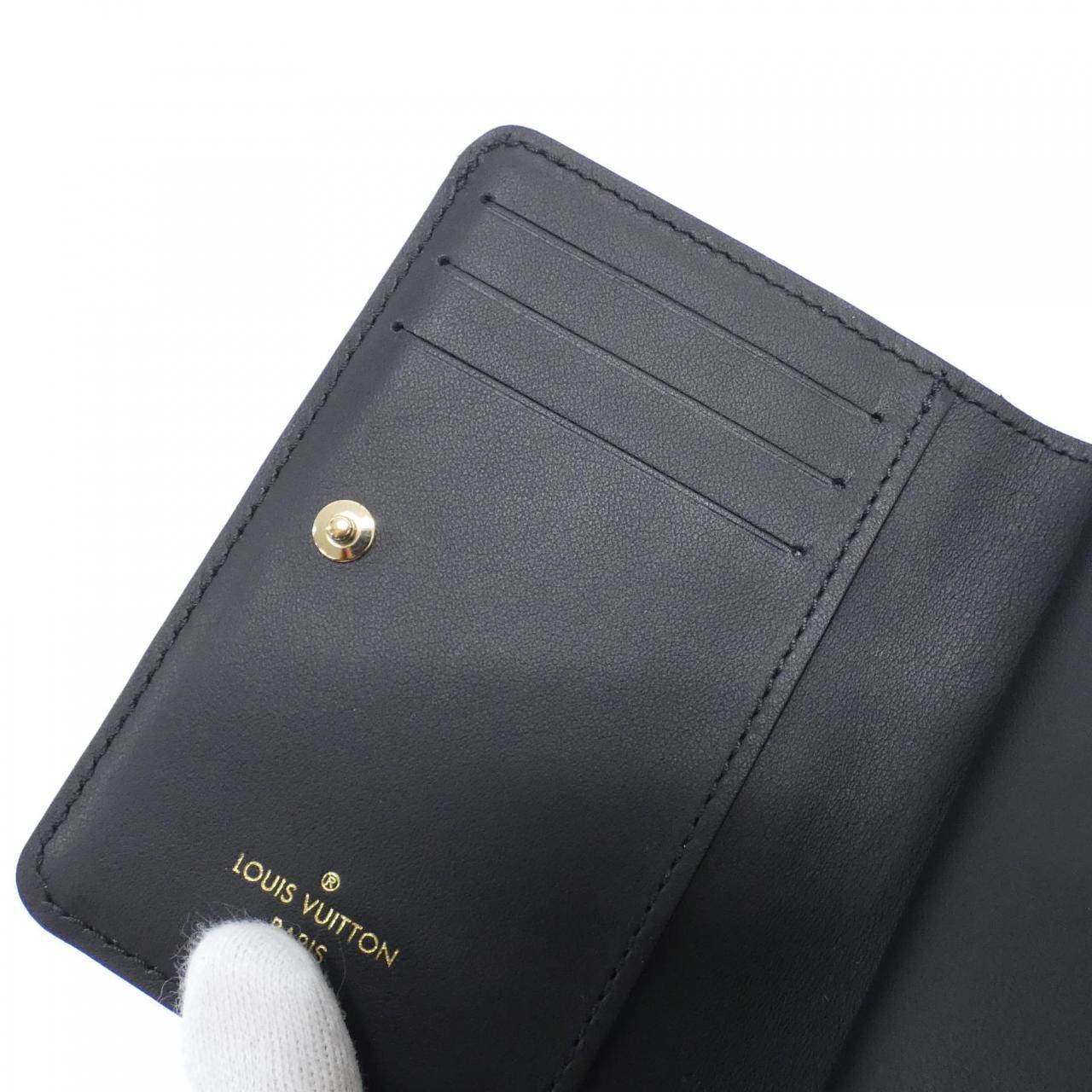 Louis Vuitton Louis Vuitton Louis Vuitton Coussin Portefeuille Lamb Wallet Leather Short Wallet M81599 DUTY FREE for USA Size ONE SIZE - 8 Thumbnail