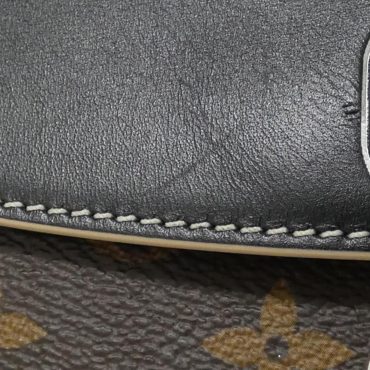 Louis Vuitton Louis Vuitton Louis Vuitton Chain It Monogram Shoulder Bag Textile Shoulder Bag M44115 DUTY FREE for USA Size ONE SIZE - 5 Thumbnail