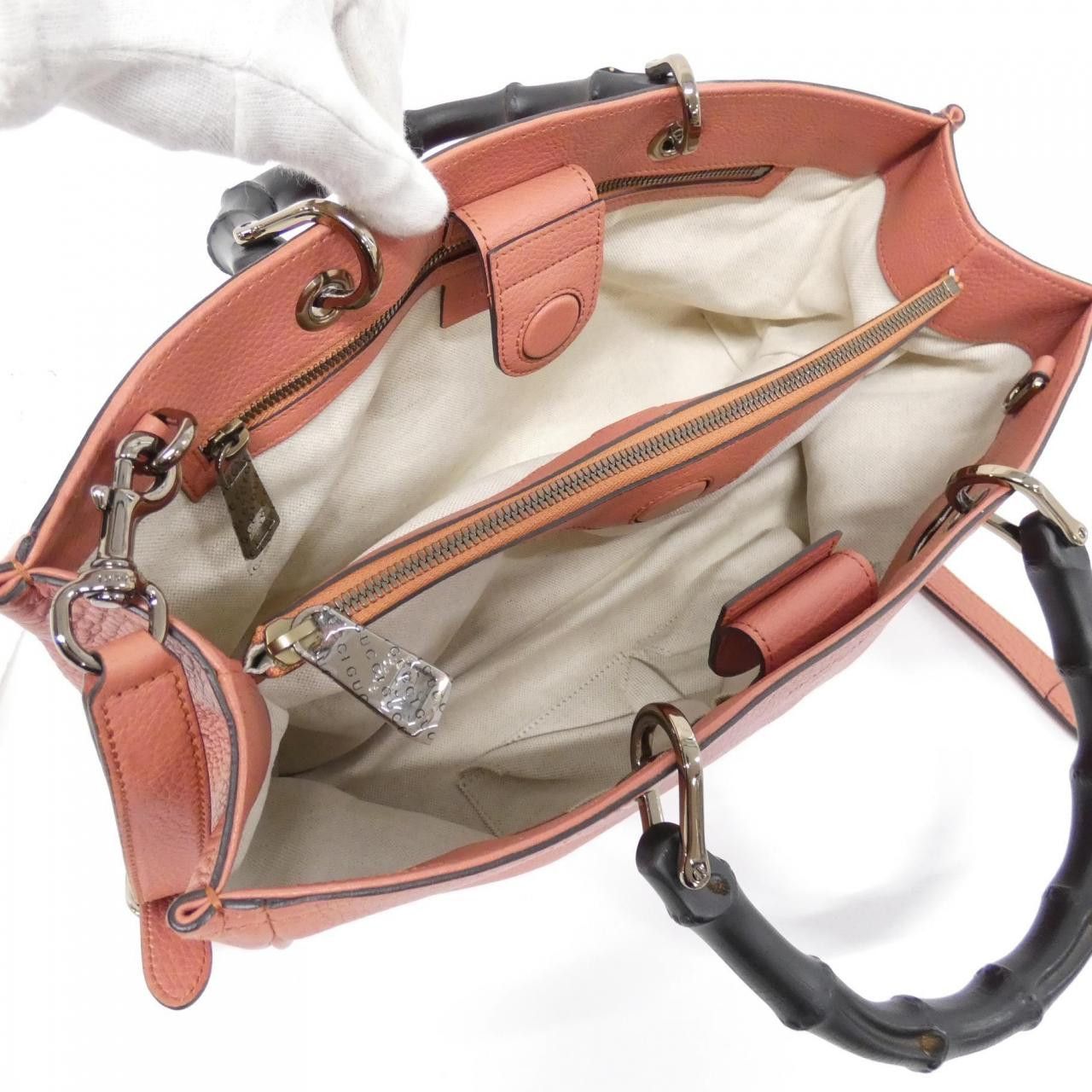 Gucci Gucci Gucci Leather Shoulder Bag Leather Shoulder Bag 323660 DUTY FREE for USA Size ONE SIZE - 9 Thumbnail