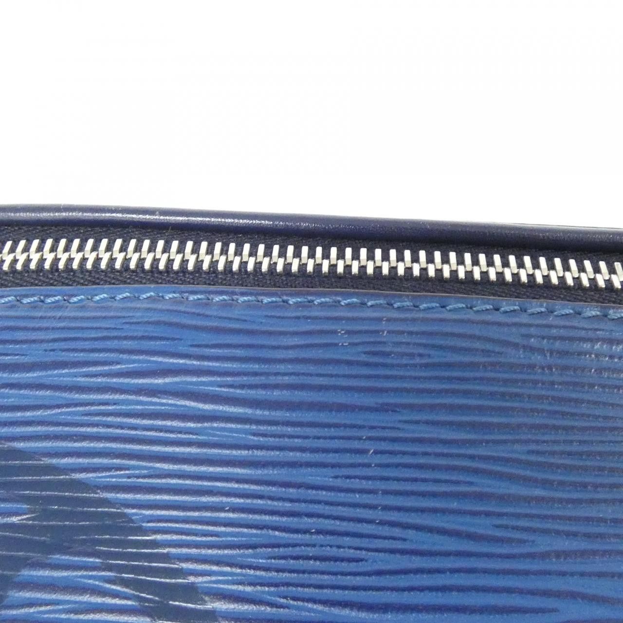 Louis Vuitton Louis Vuitton Louis Vuitton Epi Bum Bag Leather Belt Bag M53301 DUTY FREE for USA Size ONE SIZE - 4 Thumbnail