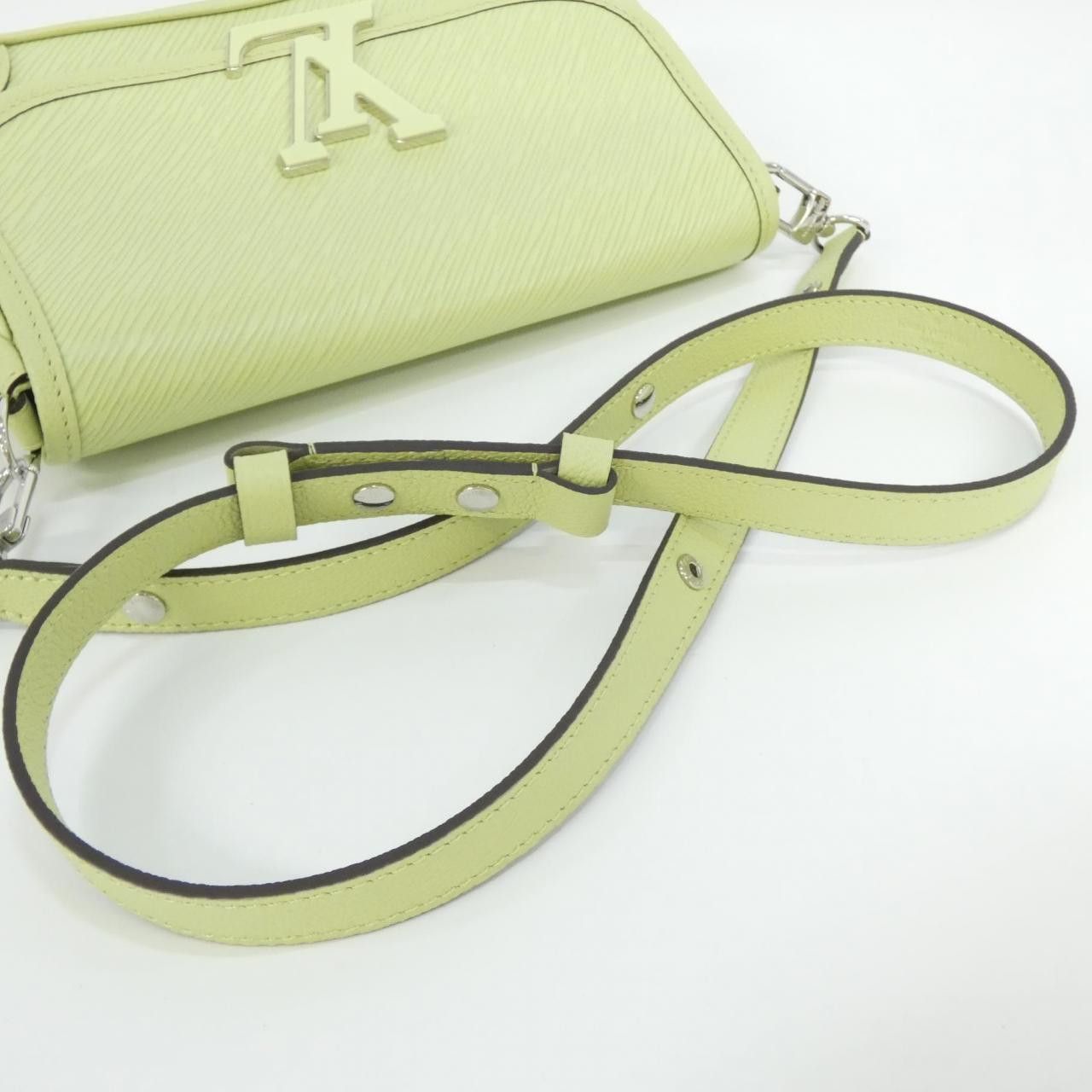 Louis Vuitton Louis Vuitton Louis Vuitton Epi Shoulder Bag Leather Shoulder Bag M22960 DUTY FREE for USA Size ONE SIZE - 6 Thumbnail