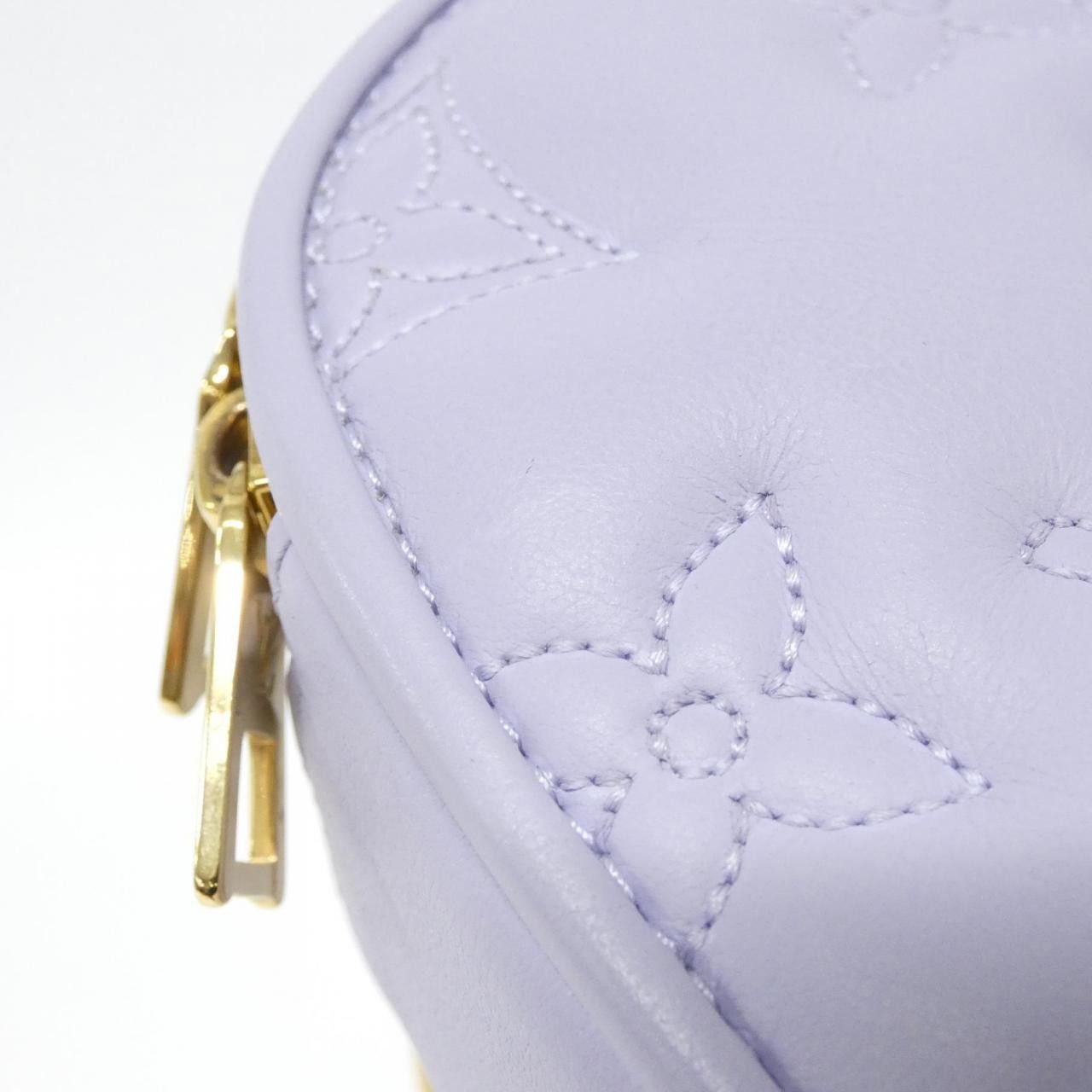 Louis Vuitton Louis Vuitton Louis Vuitton Bubblegram Pop My Heart Pouch Calf Shoulder Bag Leather Shoulder Bag M82041 DUTY FREE for USA Size ONE SIZE - 3 Thumbnail
