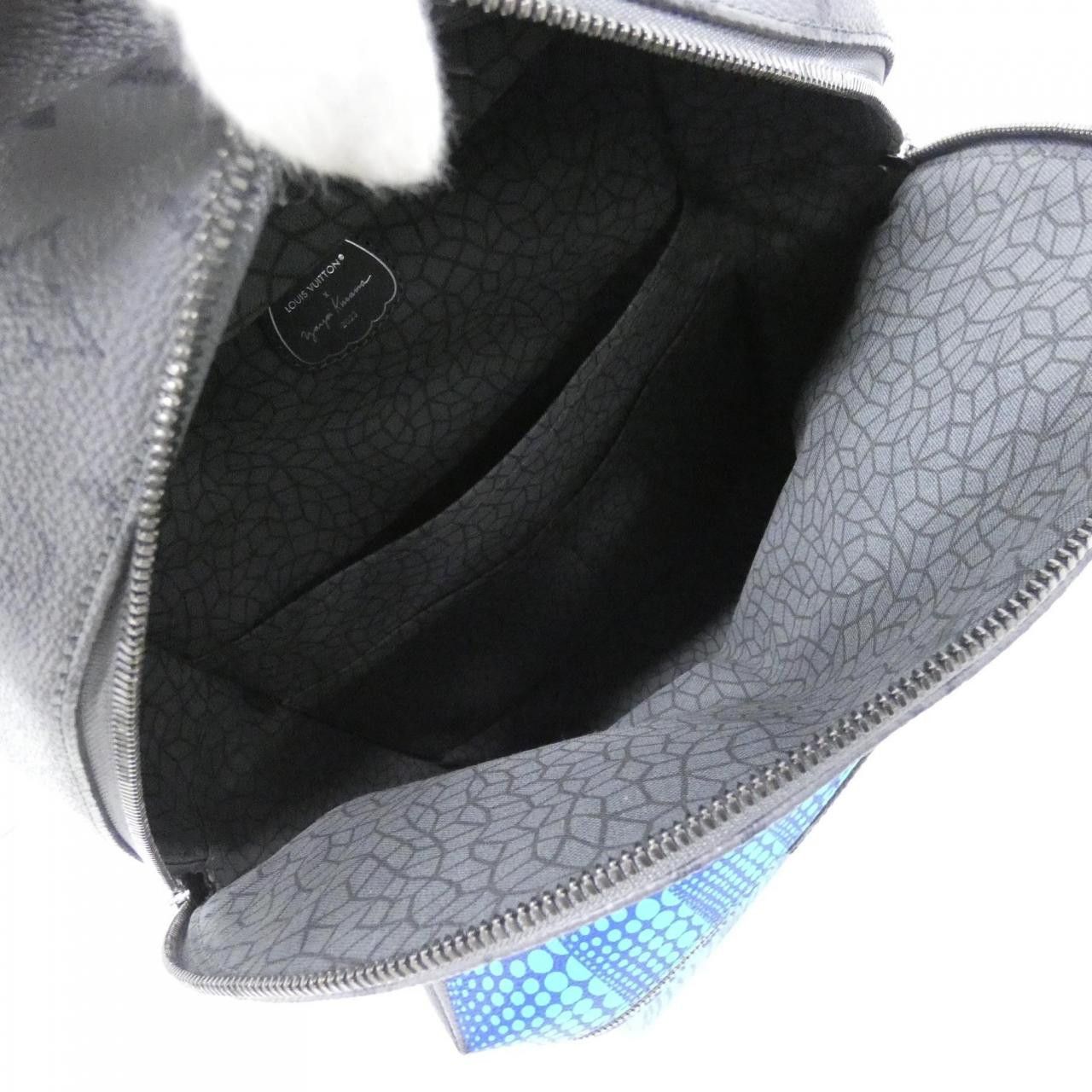 Louis Vuitton Louis Vuitton Louis Vuitton Discovery Monogram Eclipse Reverse Backpack Textile Backpack M46440 DUTY FREE for USA Size ONE SIZE - 5 Thumbnail