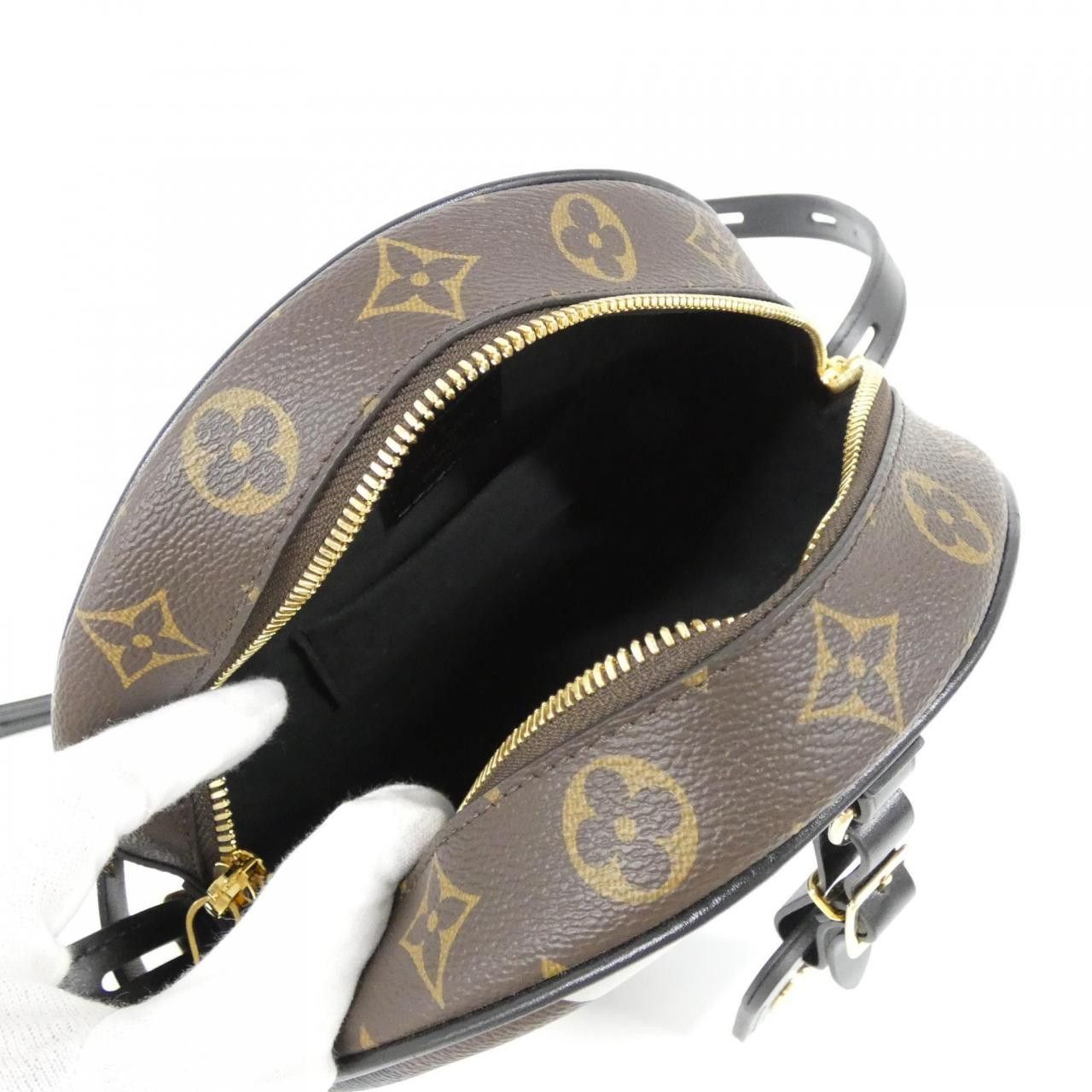 Louis Vuitton Louis Vuitton Louis Vuitton Monogram Shoulder Bag Limited Textile Shoulder Bag M45095 DUTY FREE for USA Size ONE SIZE - 8 Thumbnail