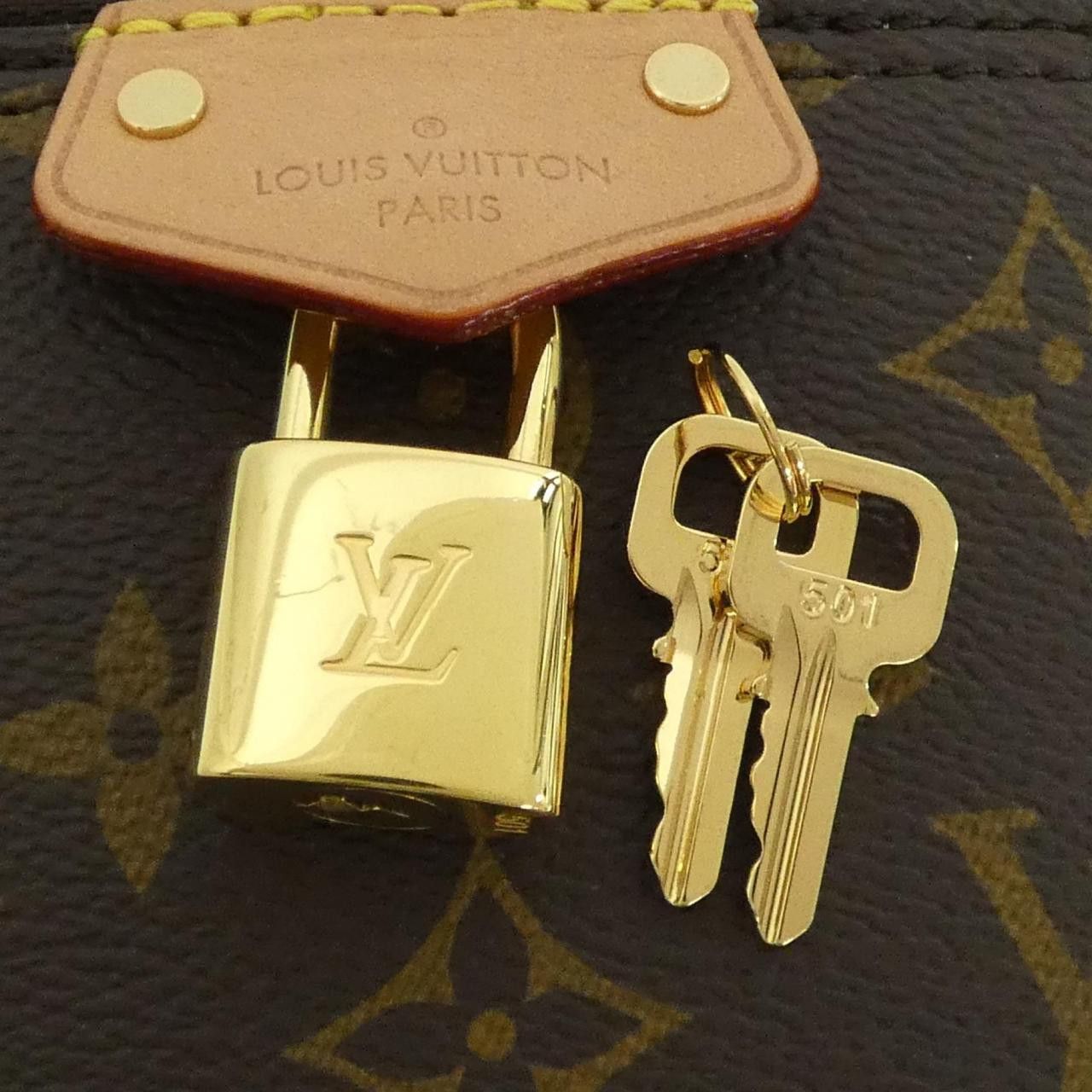 Louis Vuitton Louis Vuitton Louis Vuitton Monogram Shoulder Bag Textile Shoulder Bag M47096 DUTY FREE for USA Size ONE SIZE - 4 Thumbnail
