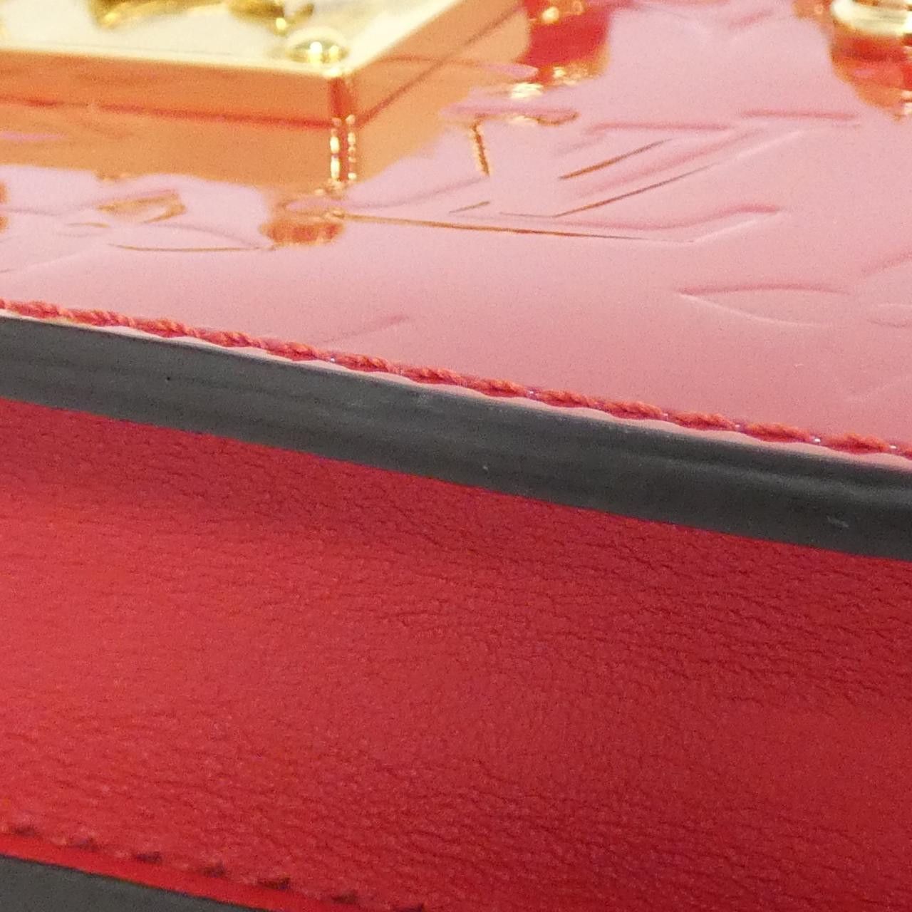 Louis Vuitton Louis Vuitton Louis Vuitton Vernis Trunk Clutch Shoulder Bag Plastic / Synthetic Shoulder Bag DUTY FREE for USA Size ONE SIZE - 3 Thumbnail