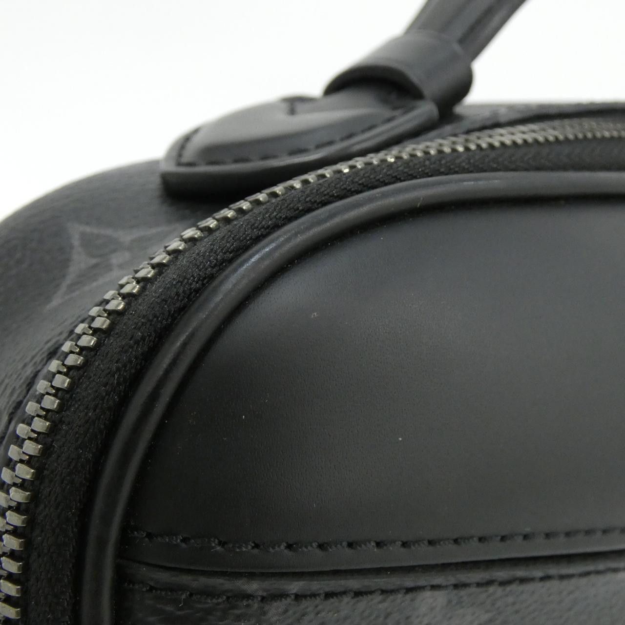 Louis Vuitton Louis Vuitton Louis Vuitton Monogram Eclipse bum bag Textile Shoulder Bag M42906 DUTY FREE for USA Size ONE SIZE - 7 Thumbnail