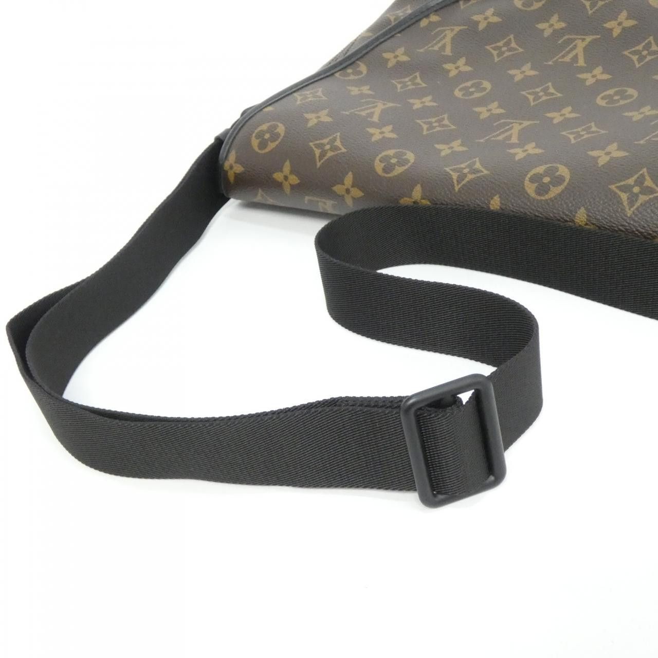 Louis Vuitton Louis Vuitton Louis Vuitton Magnetic Messenger Monogram Shoulder Bag Textile Shoulder Bag M45557 DUTY FREE for USA Size ONE SIZE - 8 Thumbnail