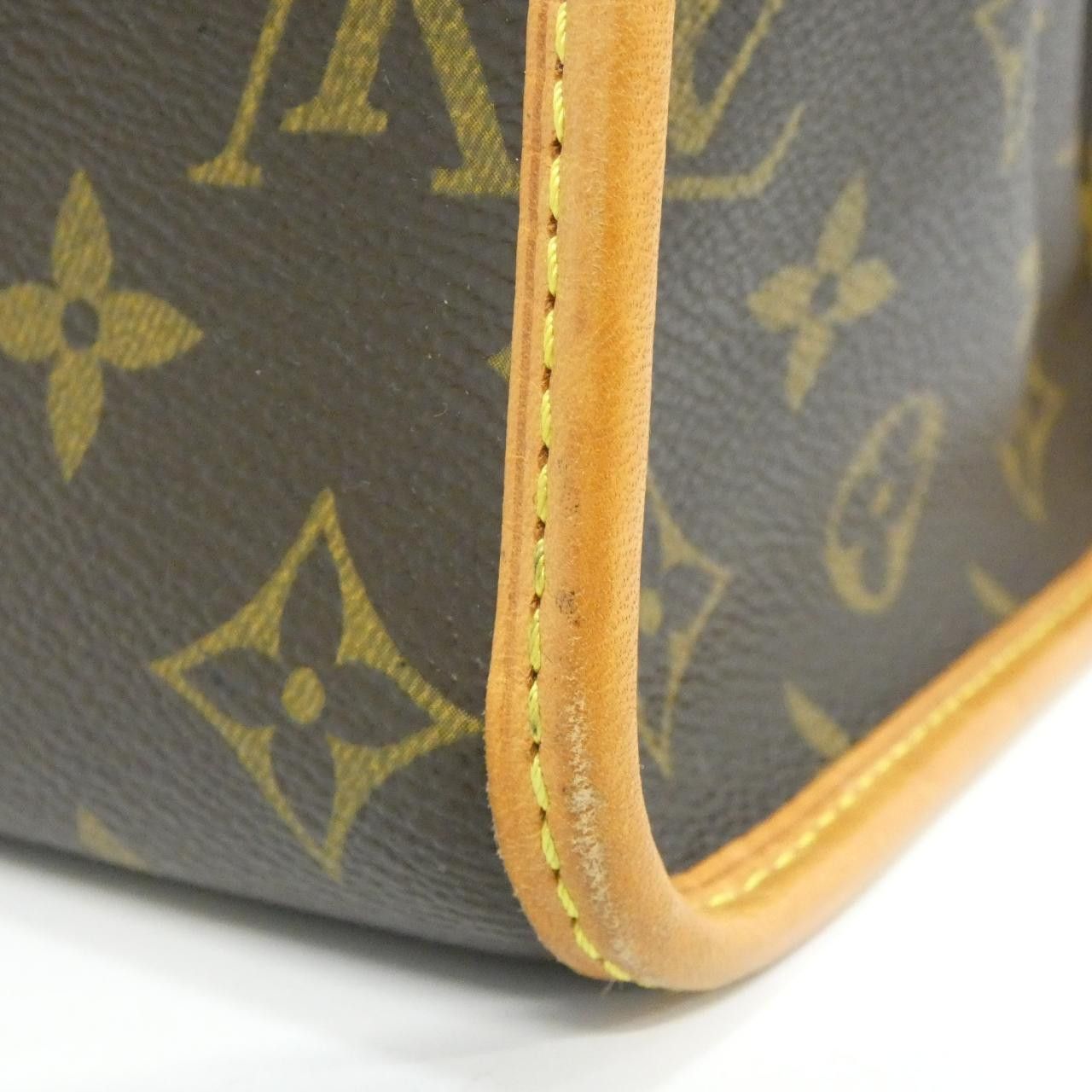 Louis Vuitton Louis Vuitton Louis Vuitton Popincourt Haut Monogram Shoulder Bag Textile Shoulder Bag M40007 DUTY FREE for USA Size ONE SIZE - 6 Thumbnail