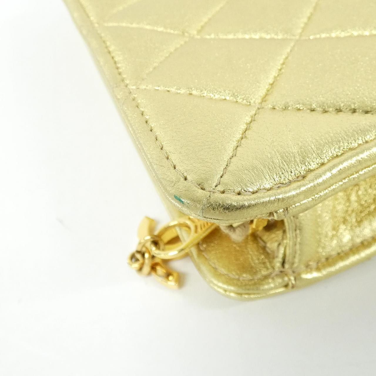 Chanel Chanel Chanel Metallic Lamb Shoulder Bag Leather Handbag DUTY FREE for USA Size ONE SIZE - 4 Thumbnail