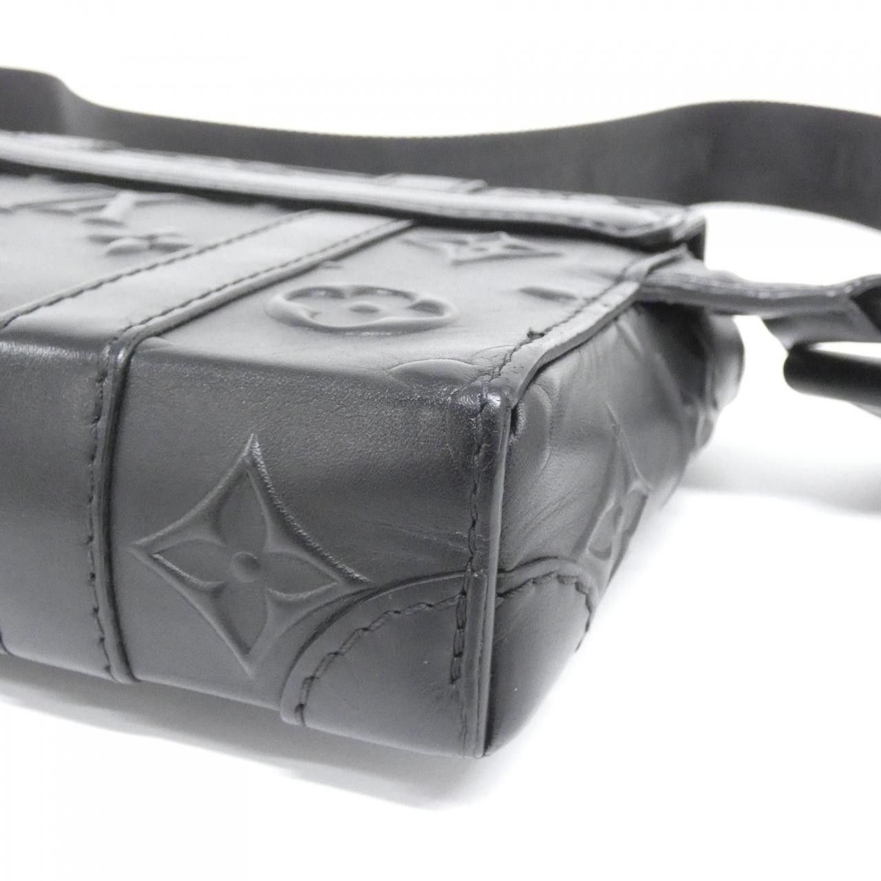 Louis Vuitton Louis Vuitton Louis Vuitton Monogram Seal Trunk Sling Bag shoulder bag Leather Shoulder Bag M57952 DUTY FREE for USA Size ONE SIZE - 3 Thumbnail