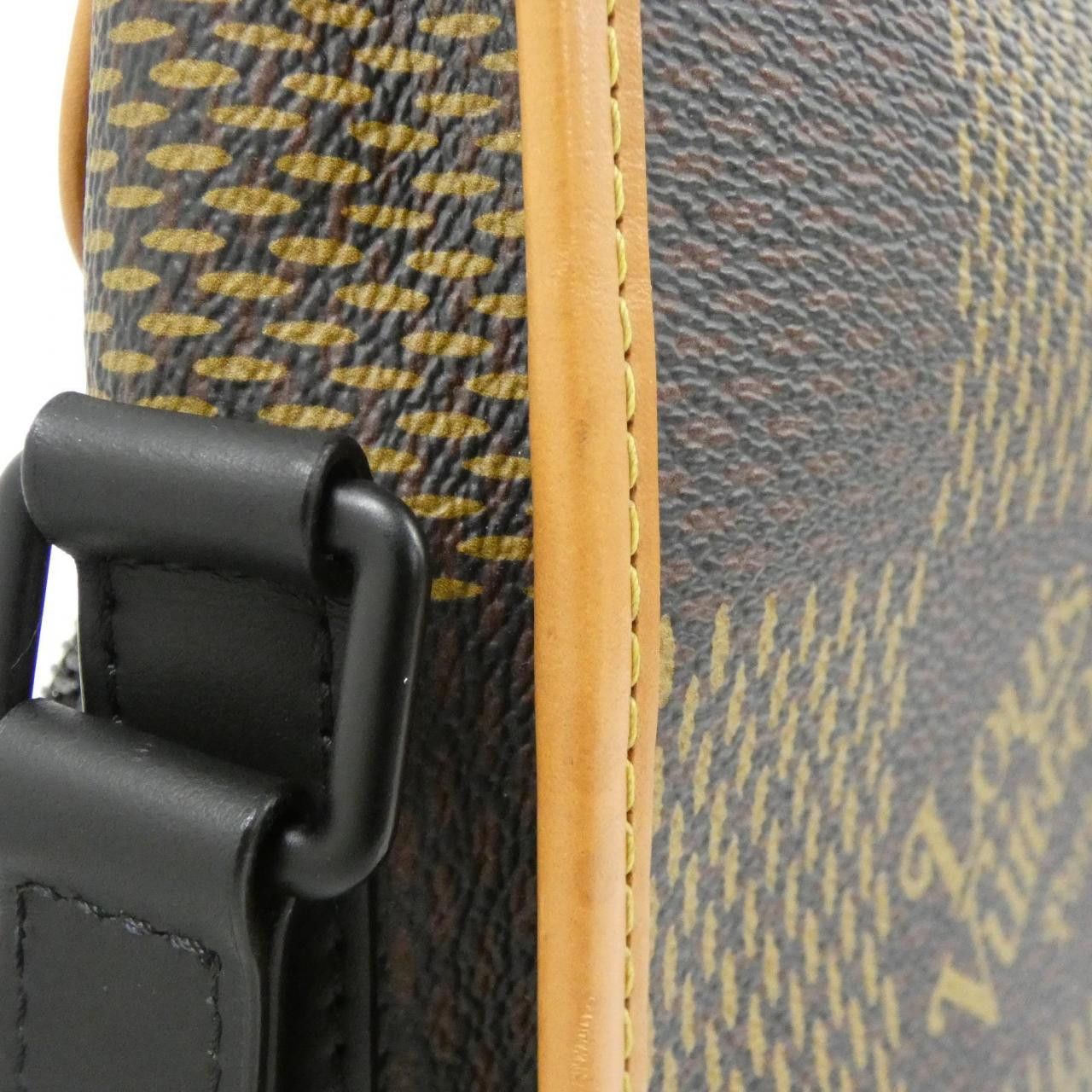 Louis Vuitton Louis Vuitton Louis Vuitton Amazon Messenger Damier Giant Shoulder Bag Textile Shoulder Bag N40357 DUTY FREE for USA Size ONE SIZE - 5 Thumbnail