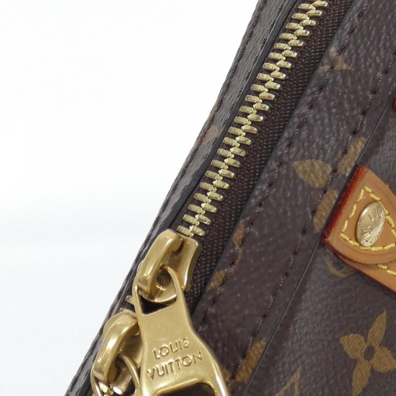 Louis Vuitton Louis Vuitton Louis Vuitton Monogram Soft Trunk Messenger shoulder bag Textile Shoulder Bag M68494 DUTY FREE for USA Size ONE SIZE - 5 Thumbnail