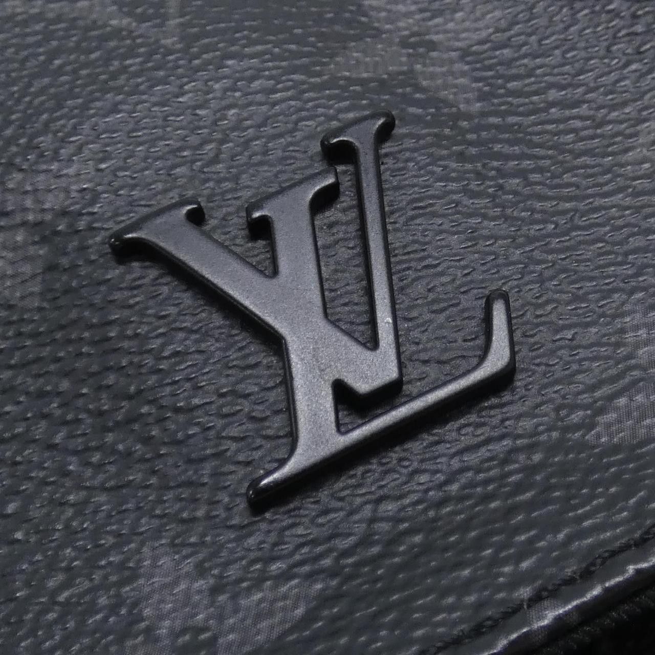 Louis Vuitton Louis Vuitton Louis Vuitton Monogram Eclipse District Shoulder Bag Textile Shoulder Bag M44000 DUTY FREE for USA Size ONE SIZE - 4 Thumbnail