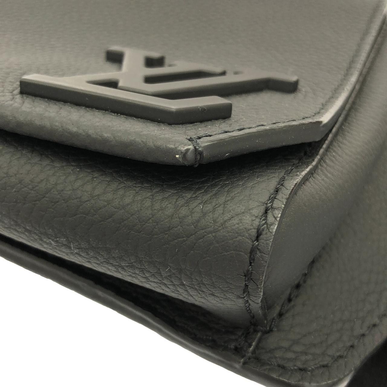 Louis Vuitton Louis Vuitton Louis Vuitton LV Aerogram Takeoff Sling Calf Shoulder Bag Leather Shoulder Bag M57081 DUTY FREE for USA Size ONE SIZE - 3 Thumbnail