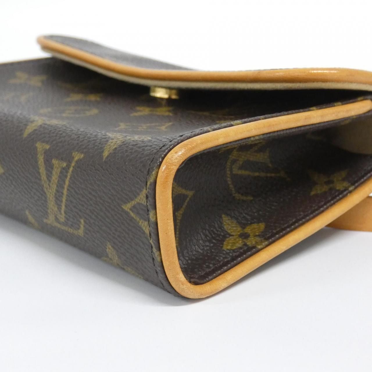 Louis Vuitton Louis Vuitton Louis Vuitton Monogram Waist Bag Textile Belt Bag M51855 DUTY FREE for USA Size ONE SIZE - 3 Thumbnail