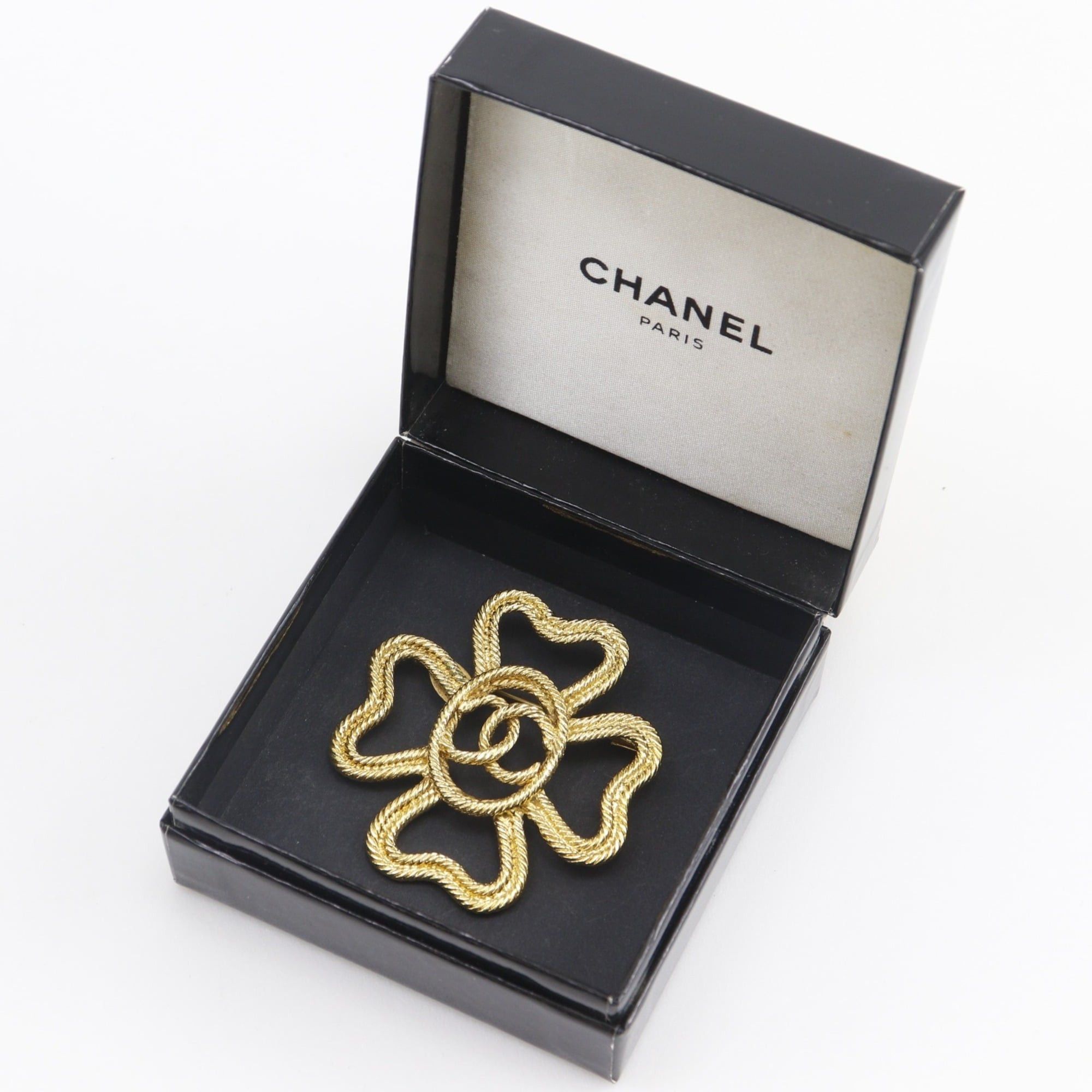 Chanel Chanel Clover Coco Mark Brooch, Vintage, Gold Plated, 1993, Size 28, Approx. 16.8g, Women's. Size ONE SIZE - 8 Thumbnail