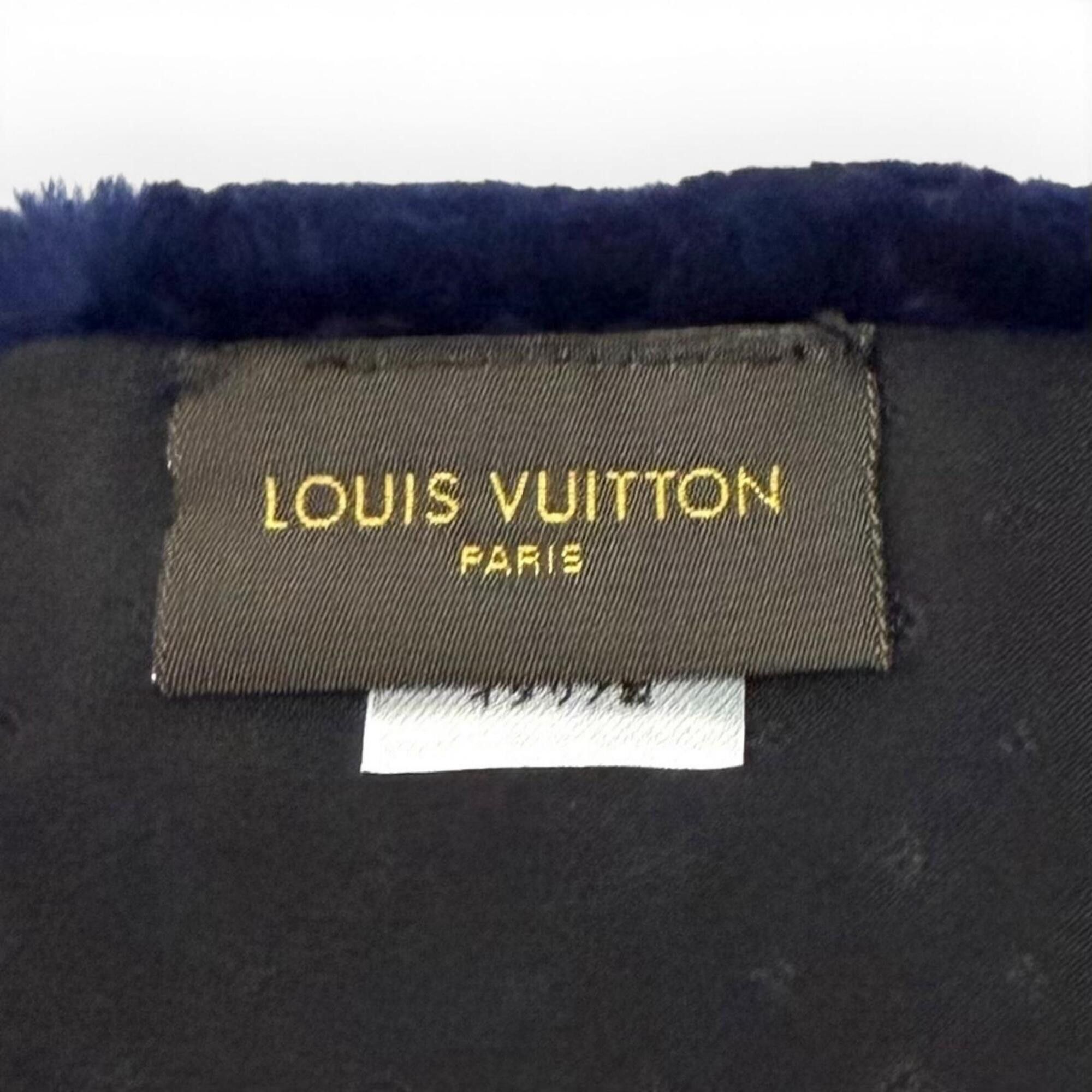 Louis Vuitton LOUIS VUITTON M73024 Beaver Silk Echarpe Shirring Darling Scarf, Navy Red, Made in Italy, Authentic, Women's, with Box and Dust Bag. Size ONE SIZE - 8 Thumbnail
