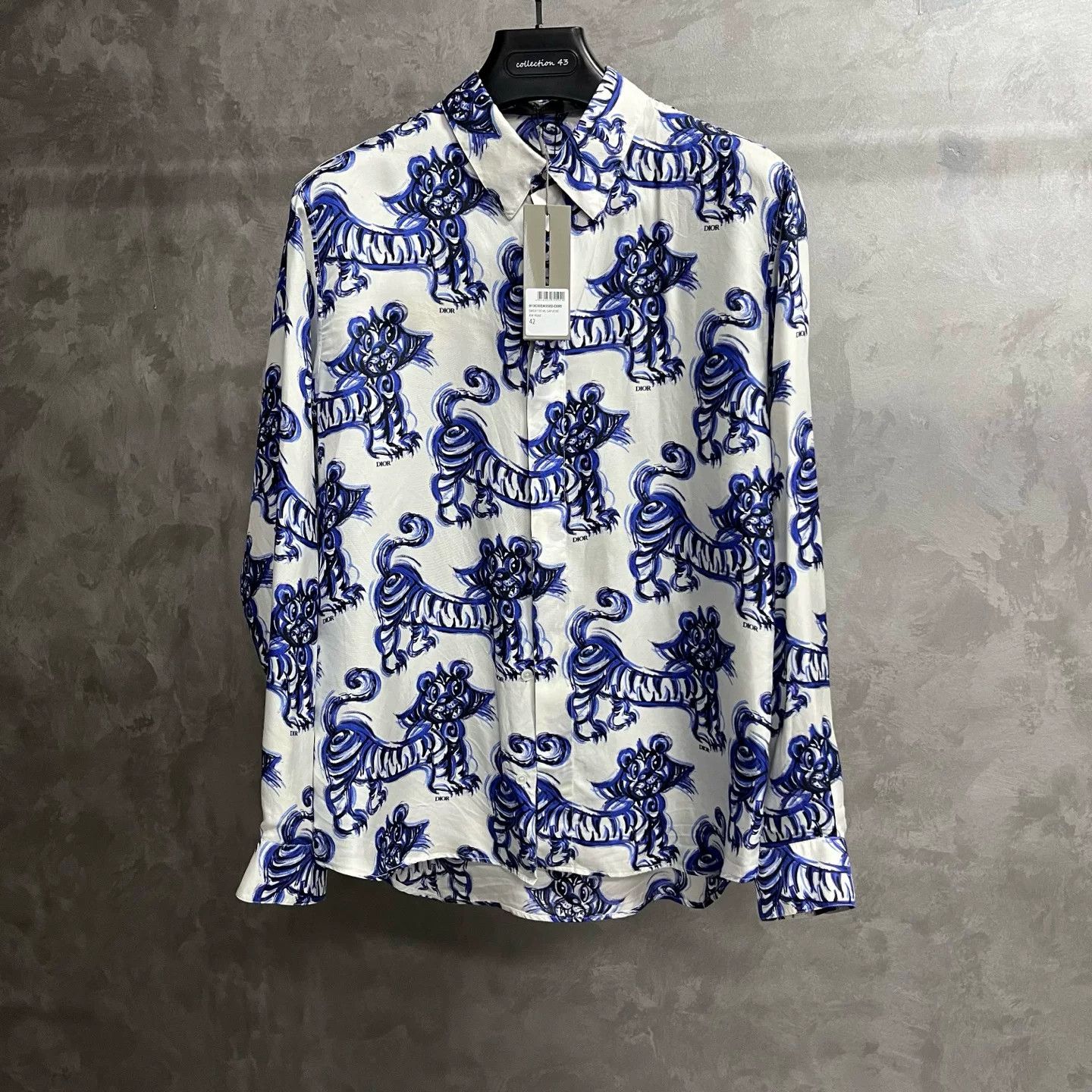 Dior Dior Blue Tiger Print Silk Shirt Size 42 Size US L / EU 52-54 / 3 - 2 Thumbnail